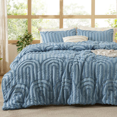 Fluffy Arch Tufted Comforter Set