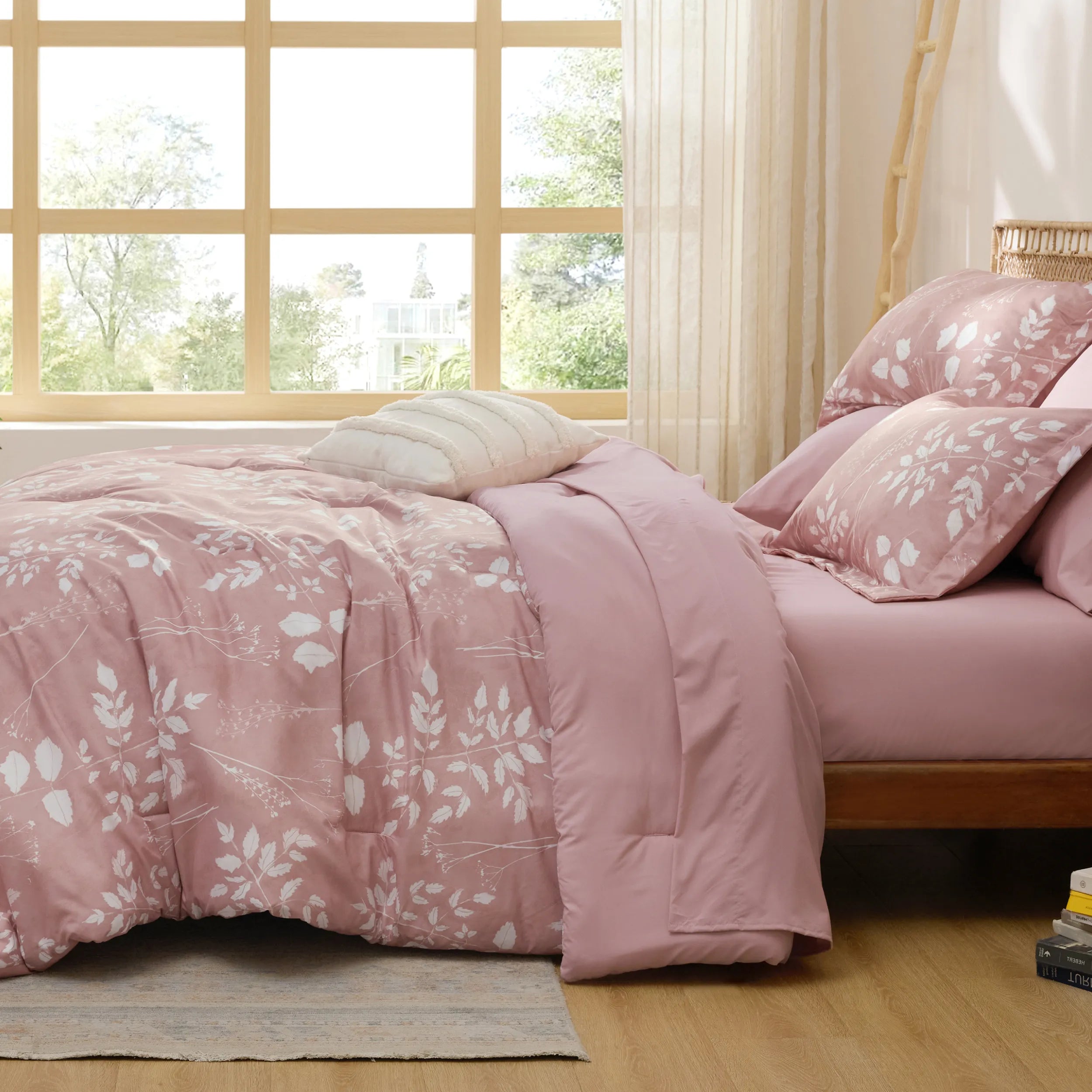 Elegant Floral Comforter Set