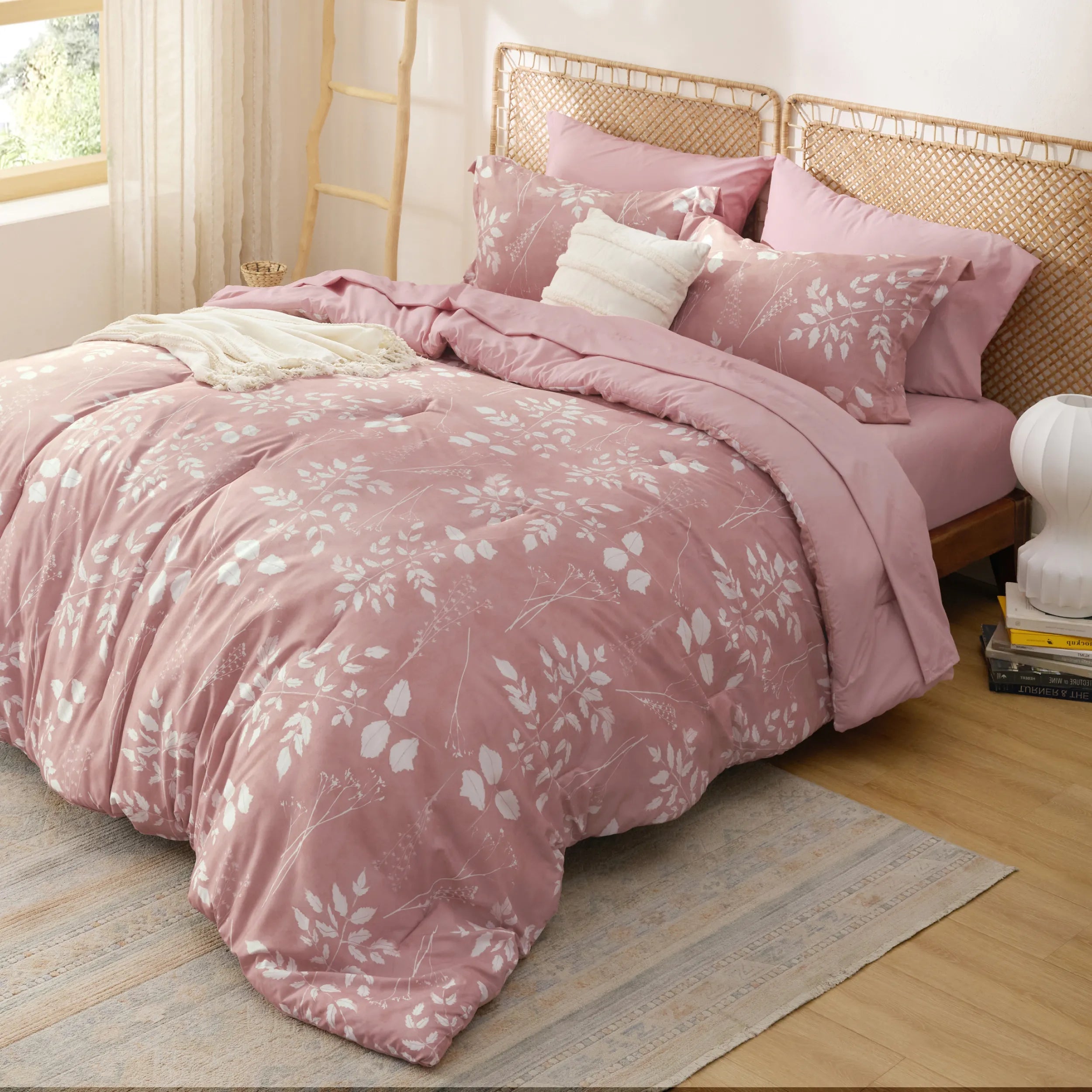 Elegant Floral Comforter Set