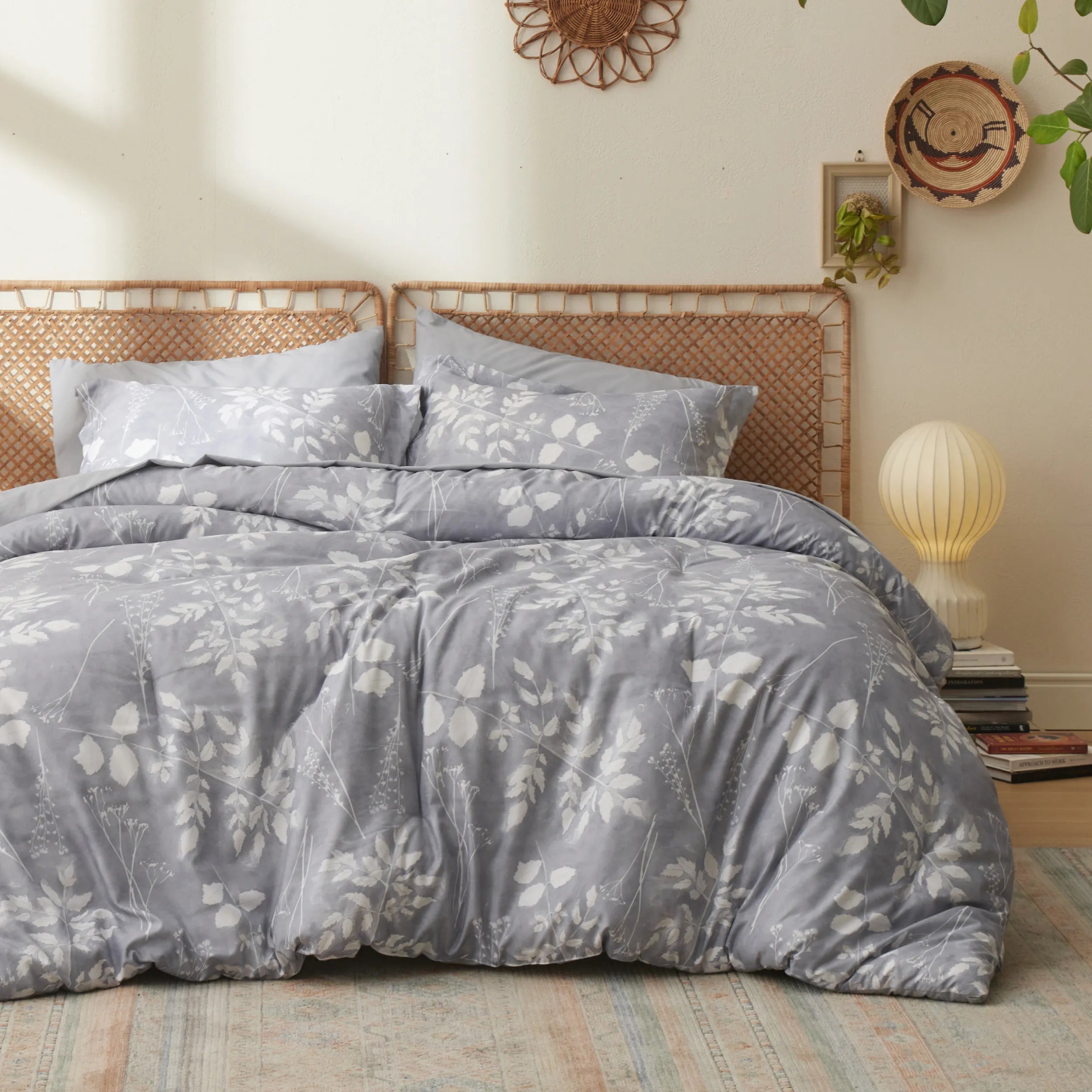 Elegant Floral Comforter Set