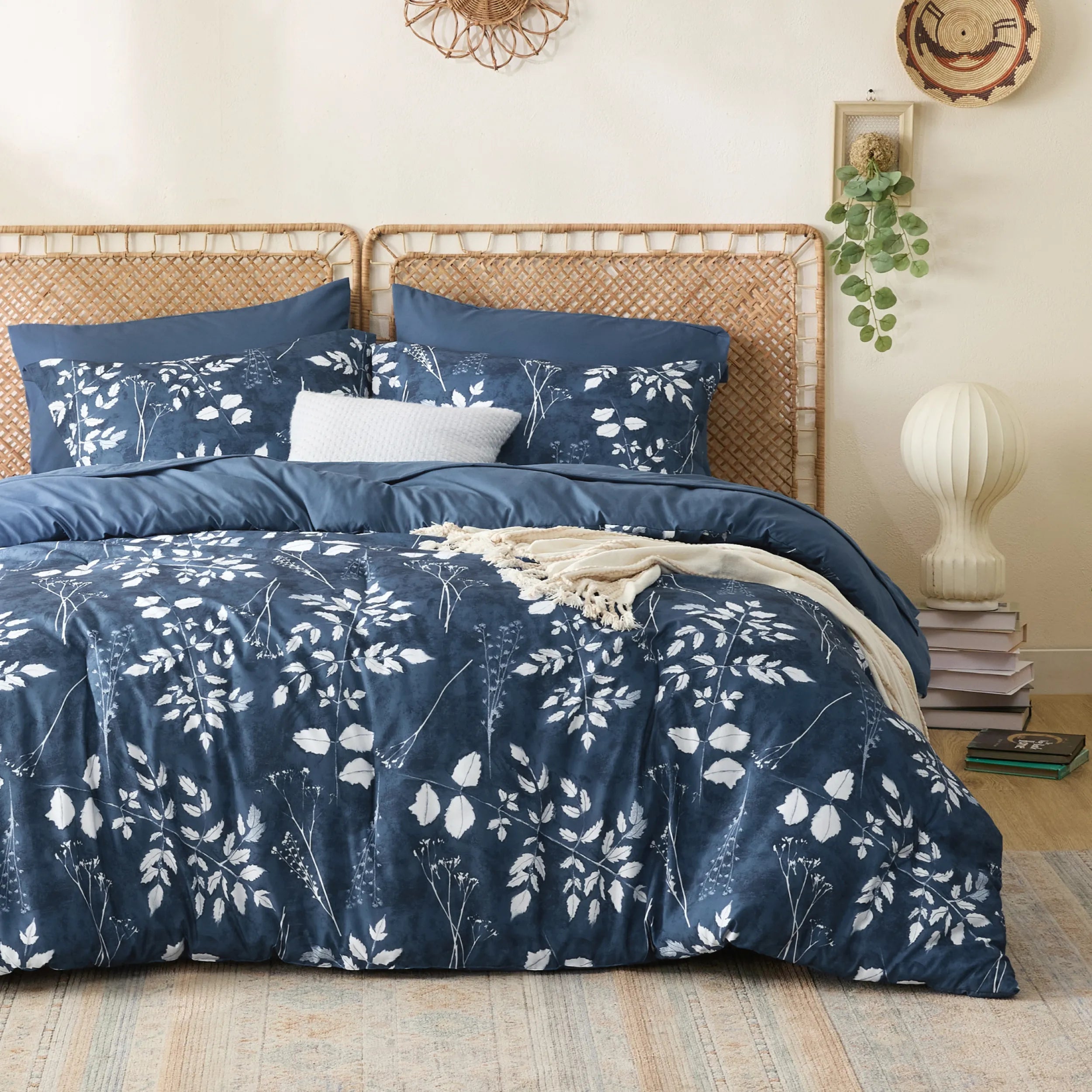 Elegant Floral Comforter Set