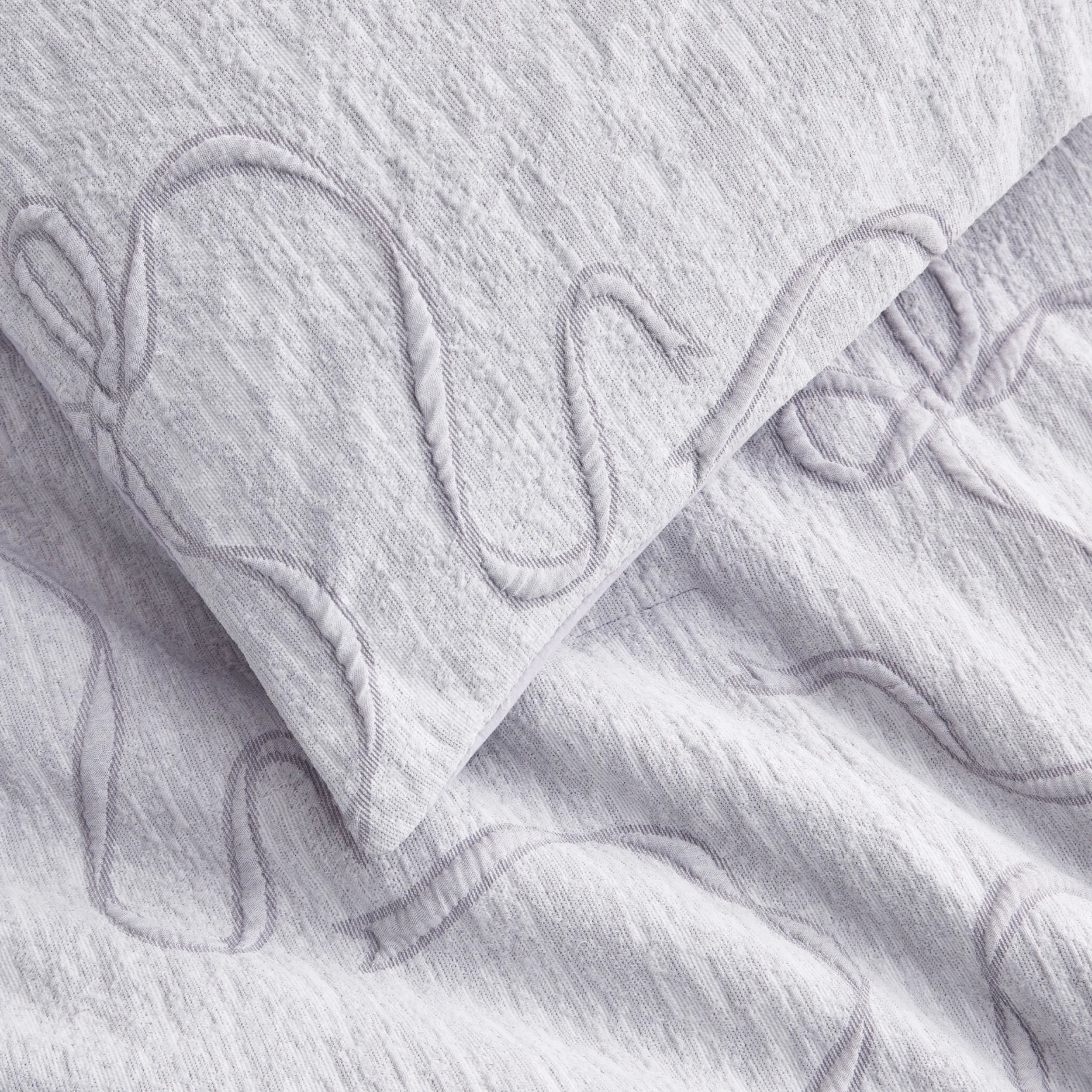 Graceful Bow Jacquard Comforter Set