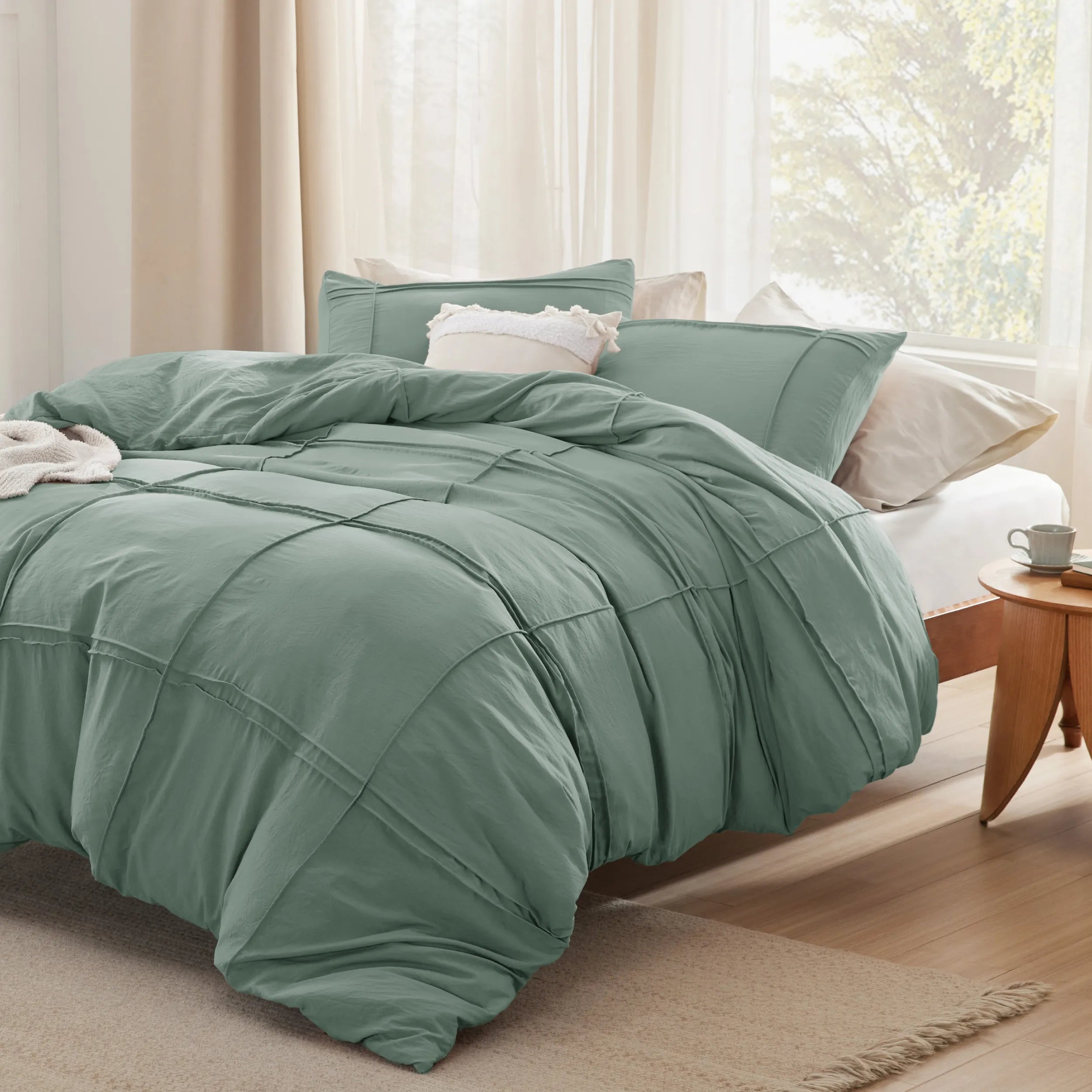 Striped Tufted Embroidered Duvet Cover Set