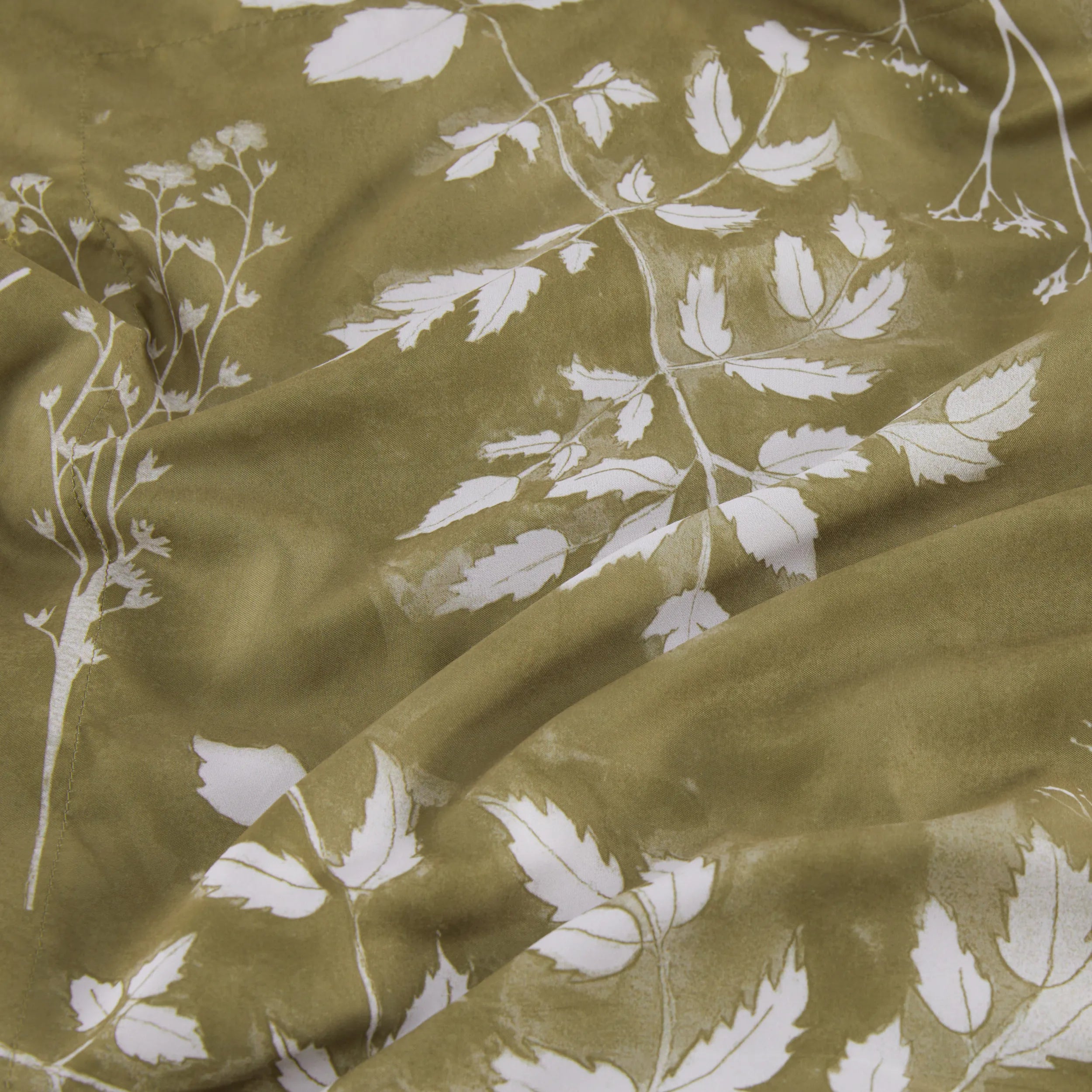Elegant Floral Comforter Set
