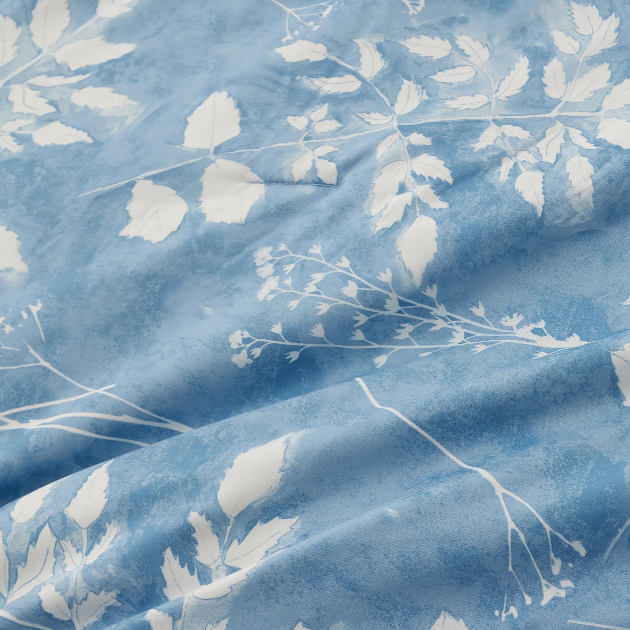Elegant Floral Comforter Set