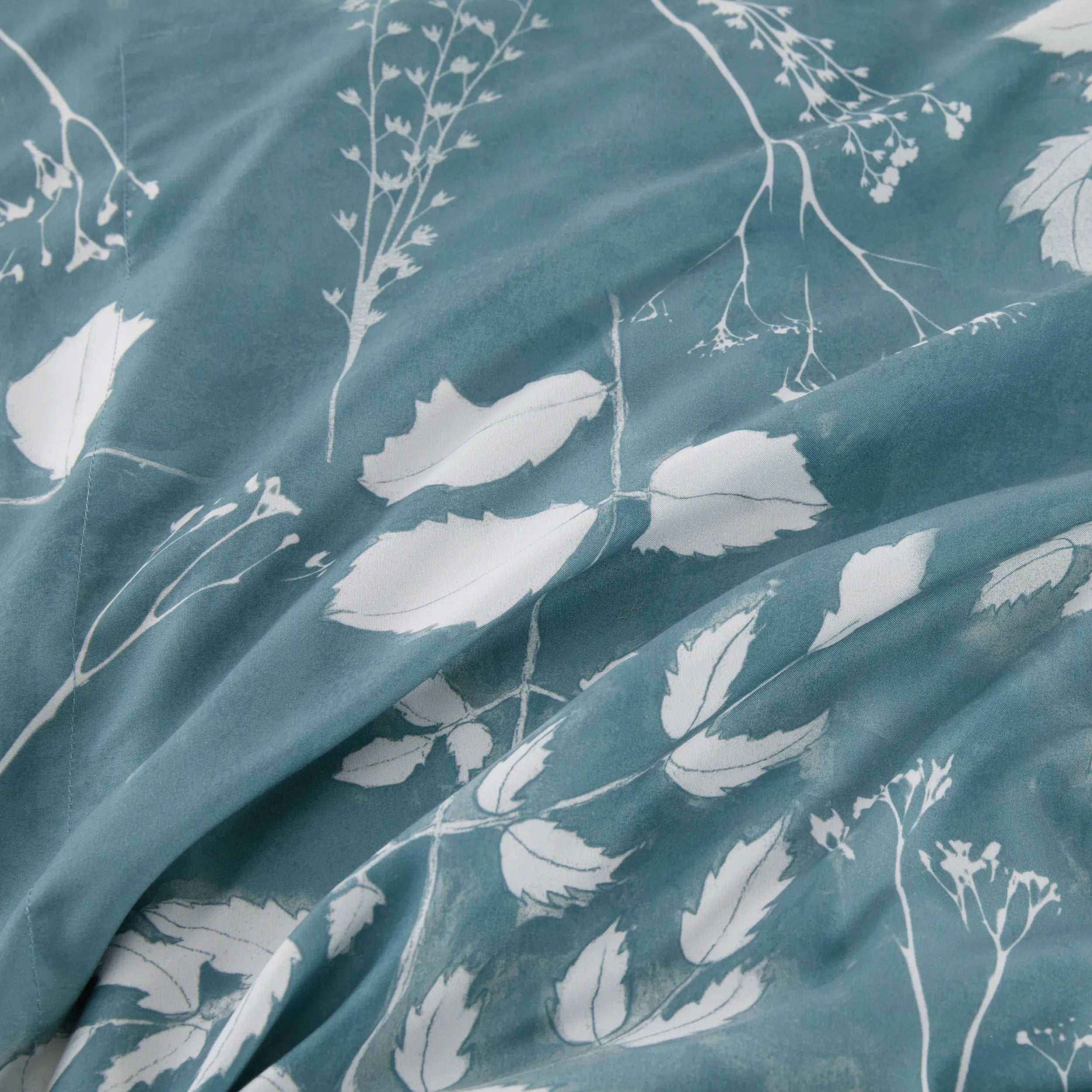 Elegant Floral Comforter Set