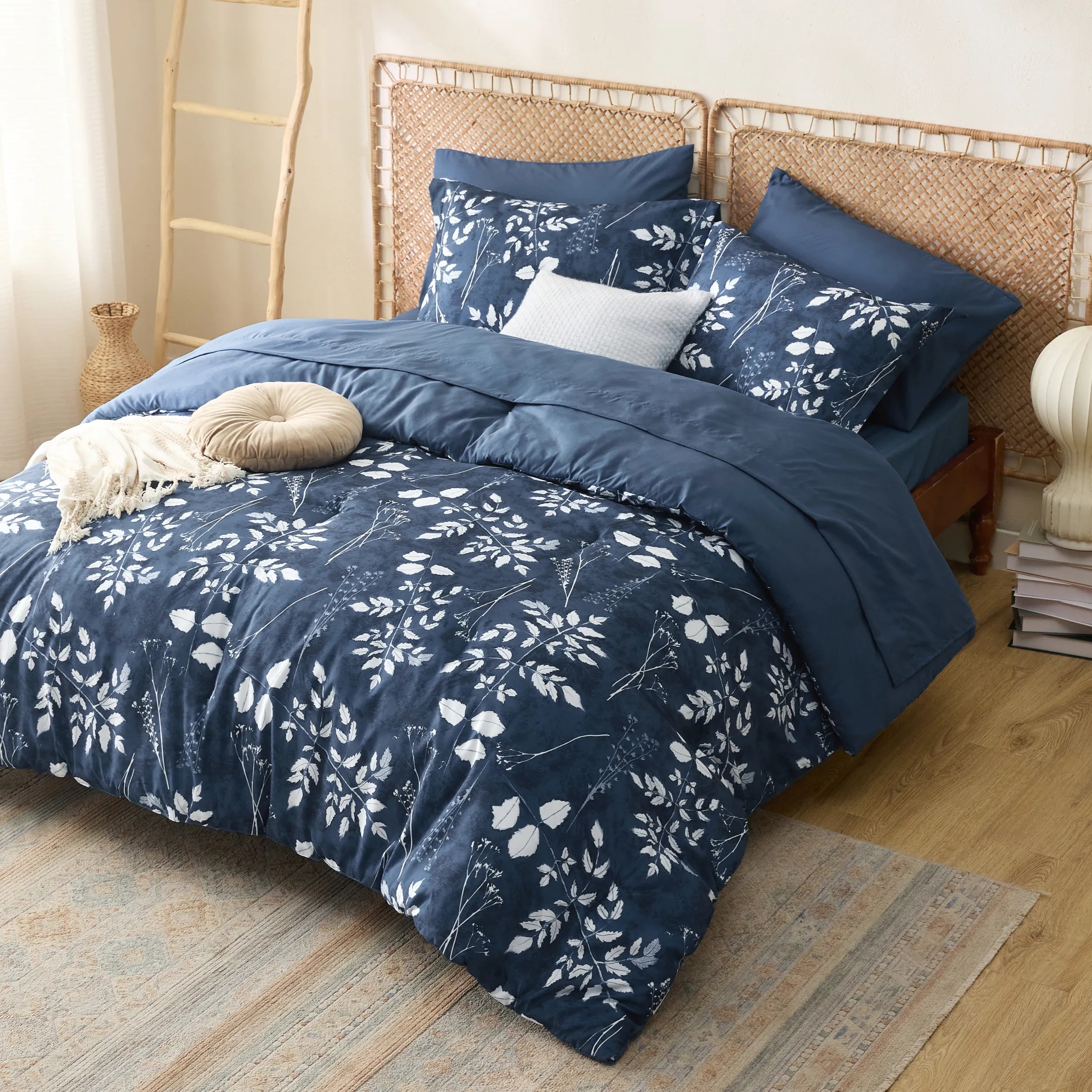Elegant Floral Comforter Set