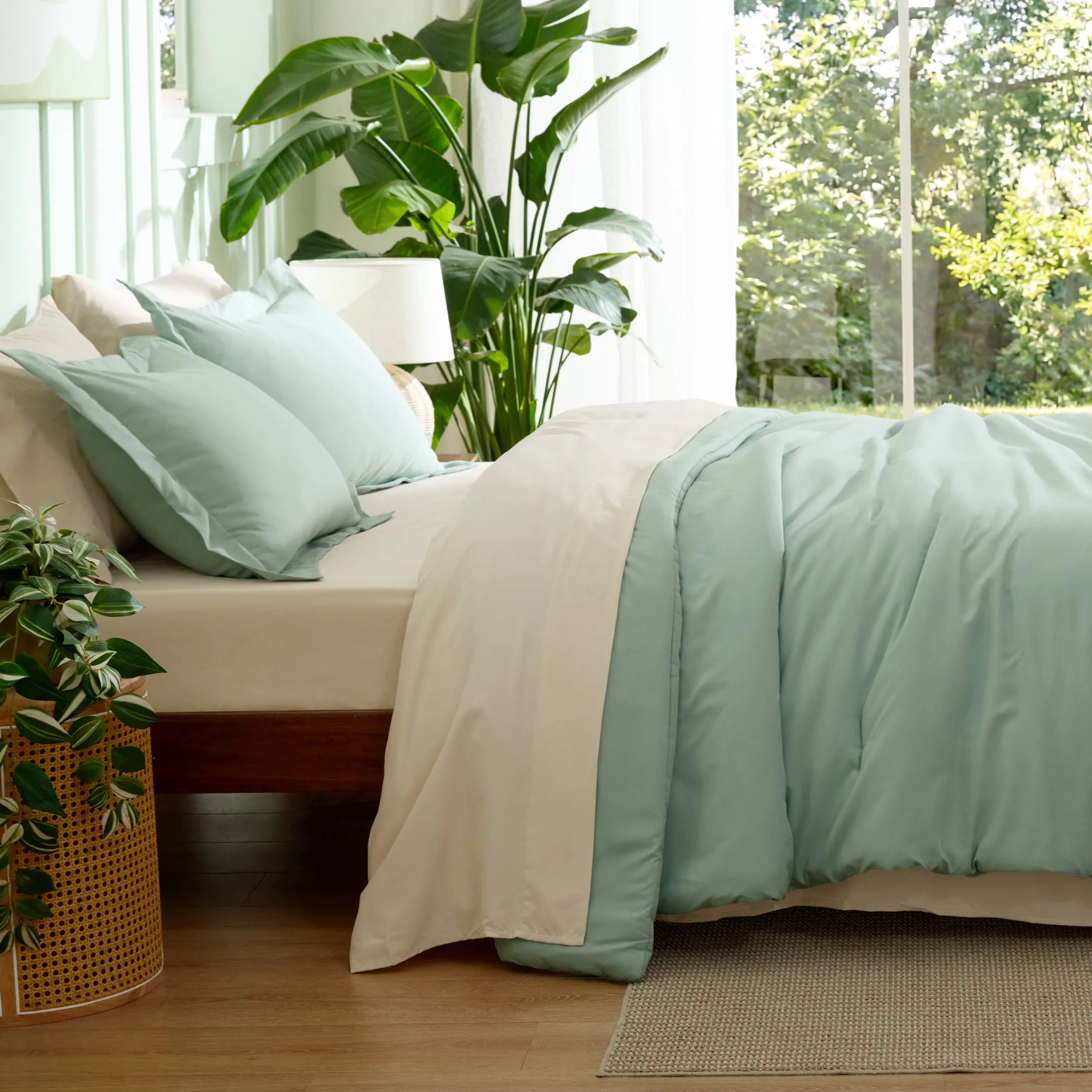 Dual-Tone Bed-in-a-Bag