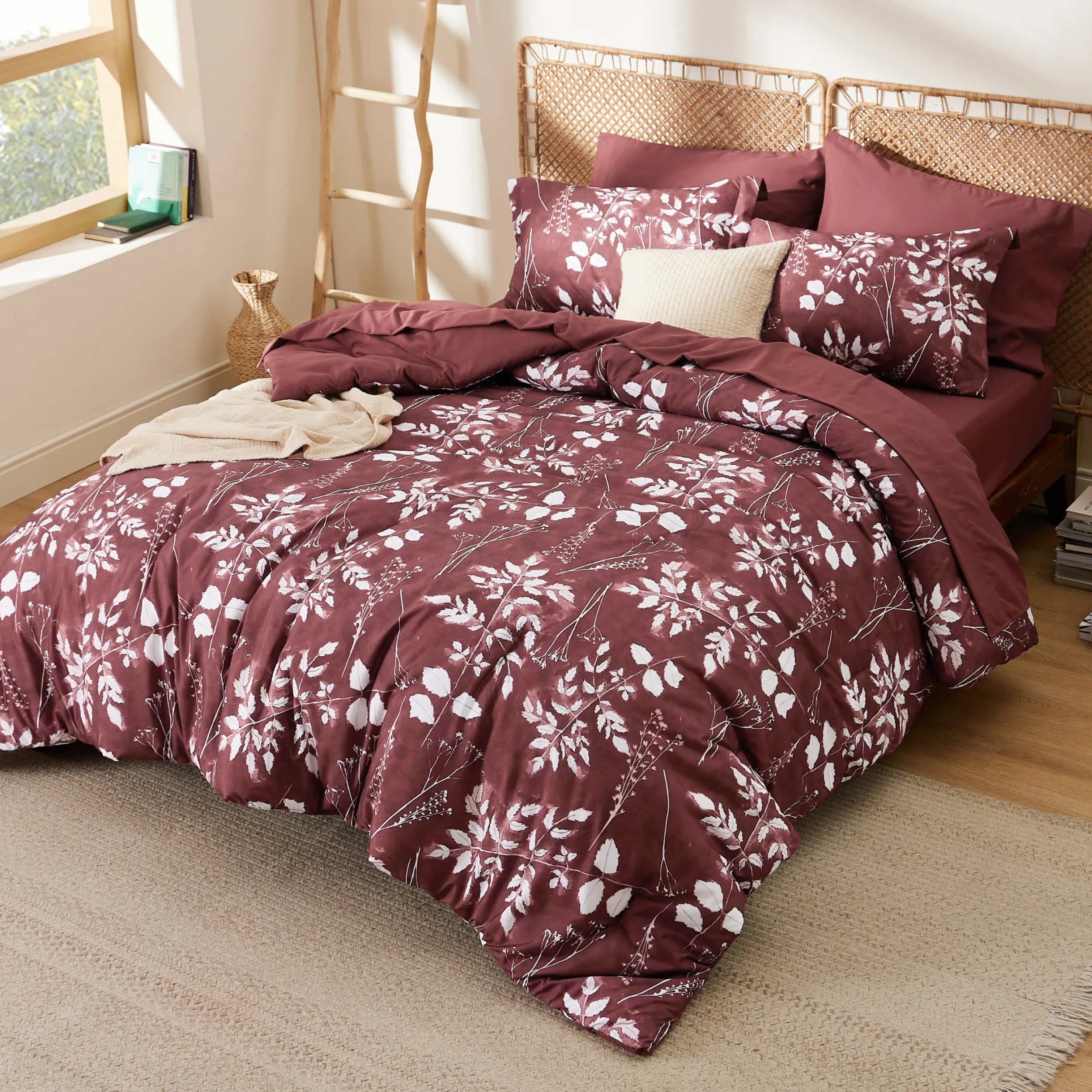 Elegant Floral Comforter Set