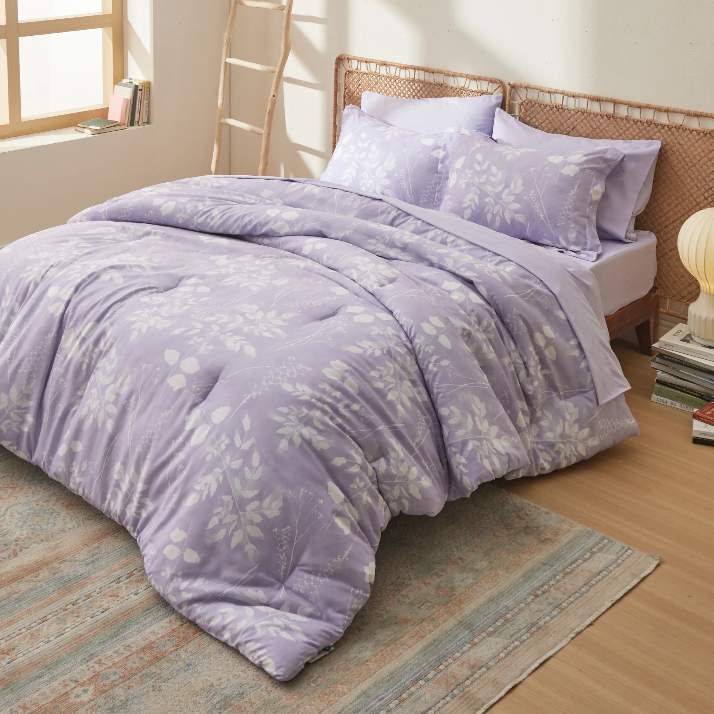 Elegant Floral Comforter Set