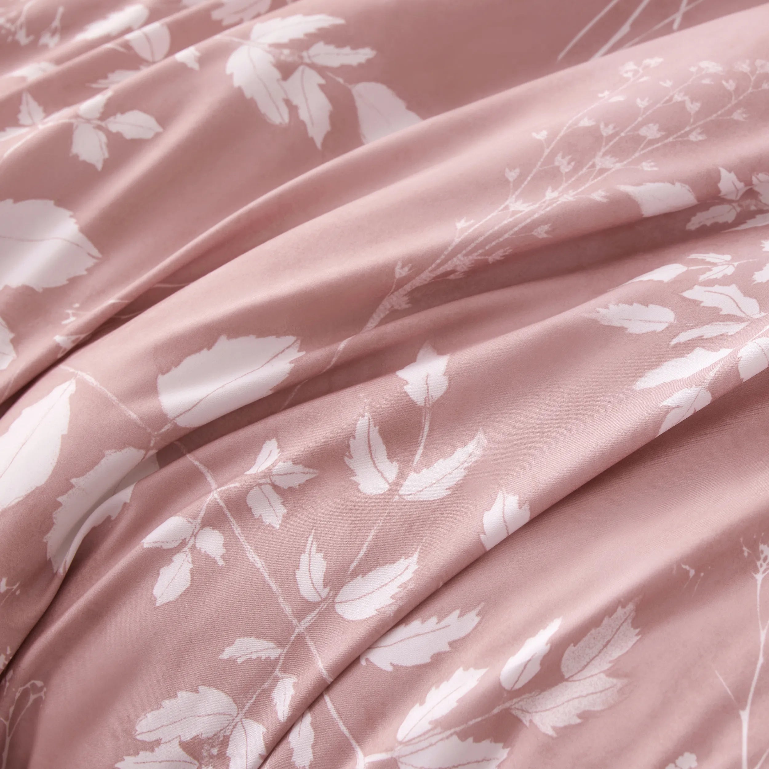 Elegant Floral Comforter Set