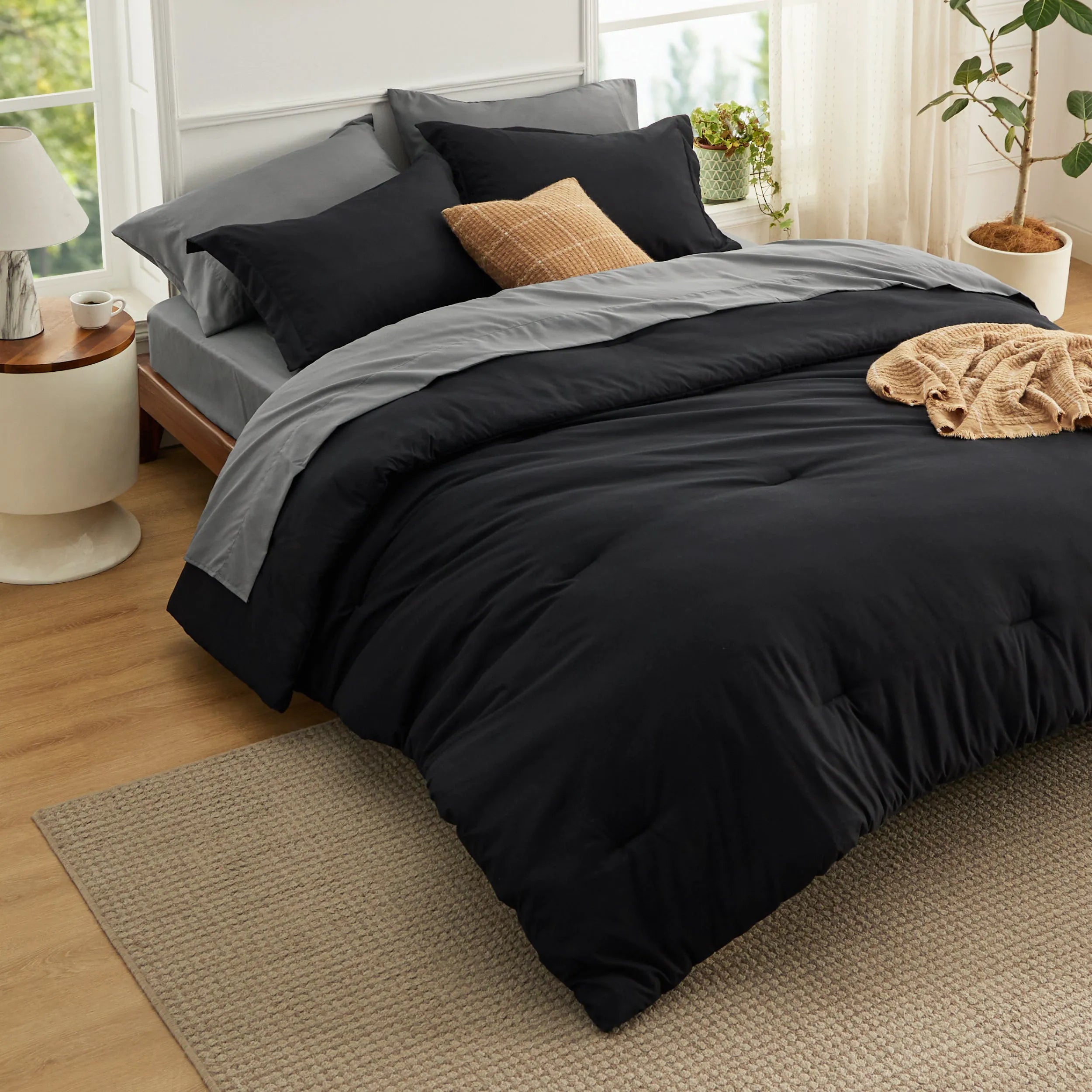 Dual-Tone Bed-in-a-Bag