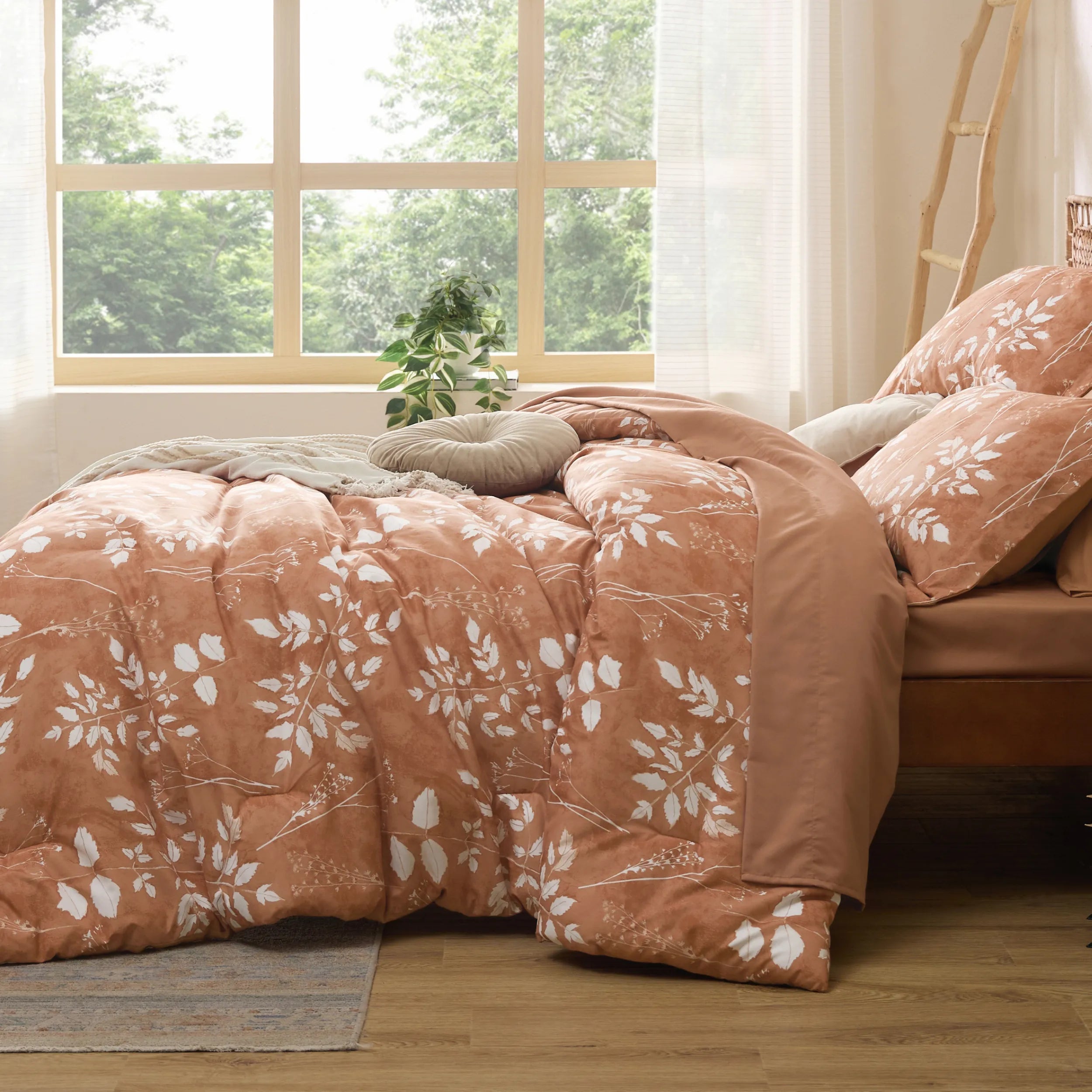 Elegant Floral Comforter Set
