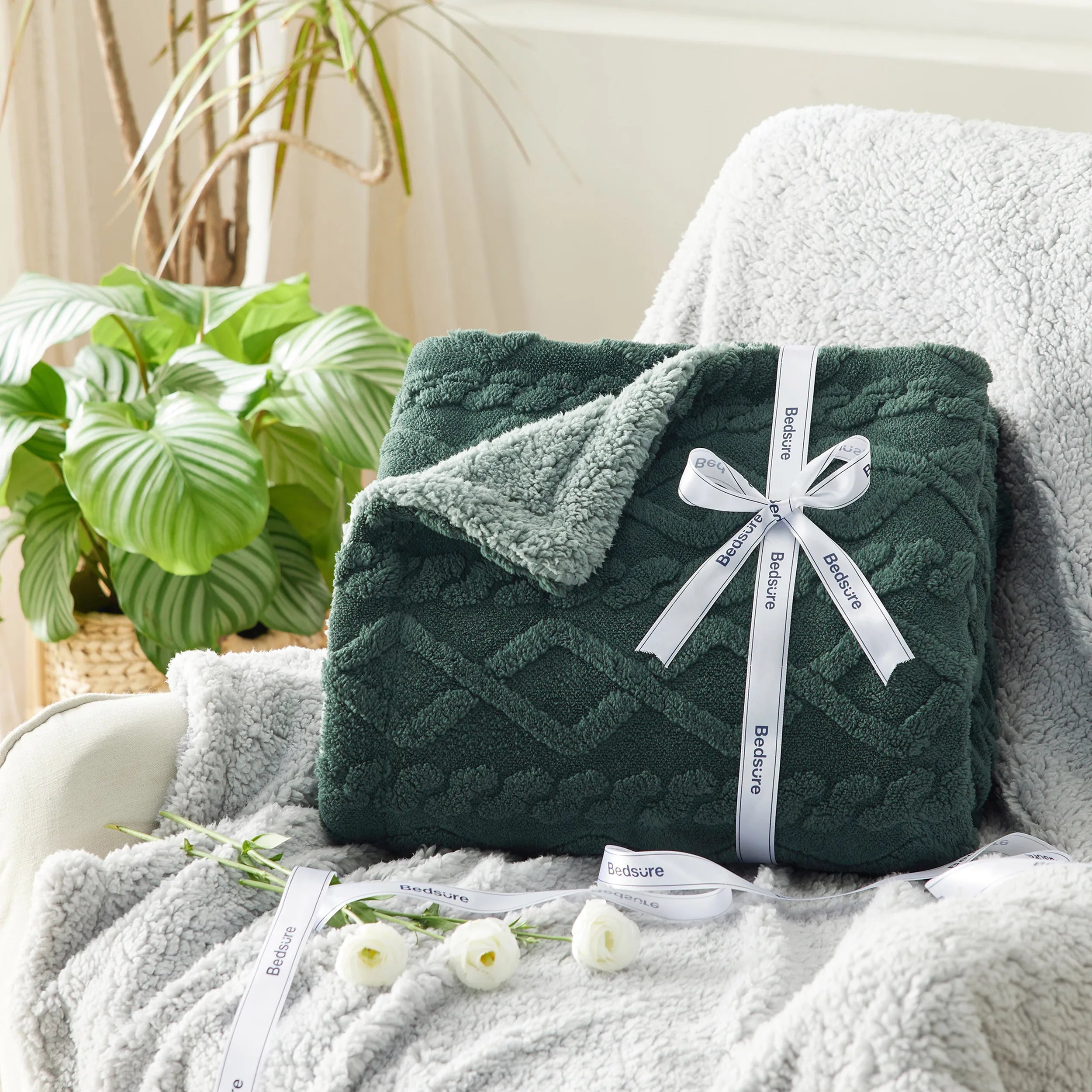 Cozy Sherpa Throw Blanket for Couch