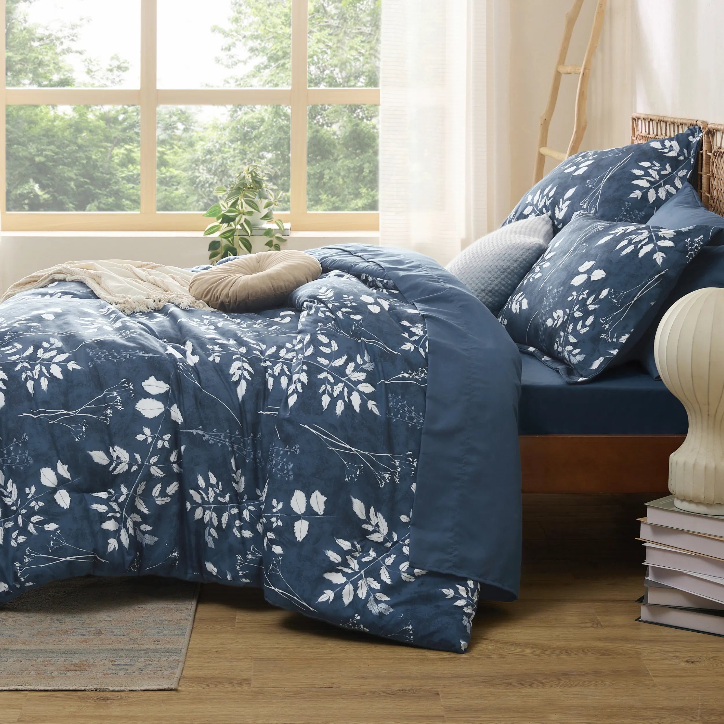 Elegant Floral Comforter Set