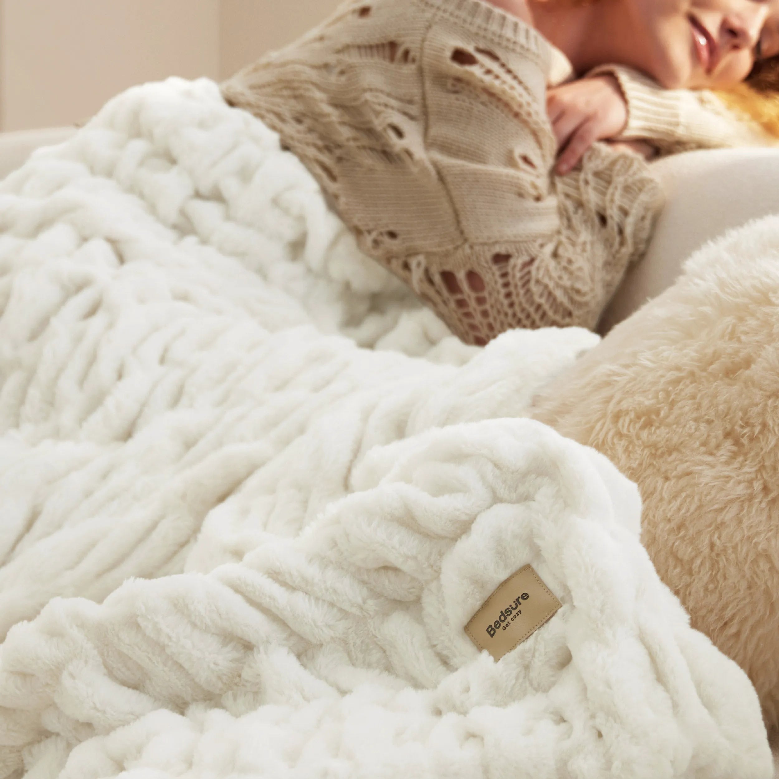 Double-Sided Faux Fur Ruched Throw Blanket