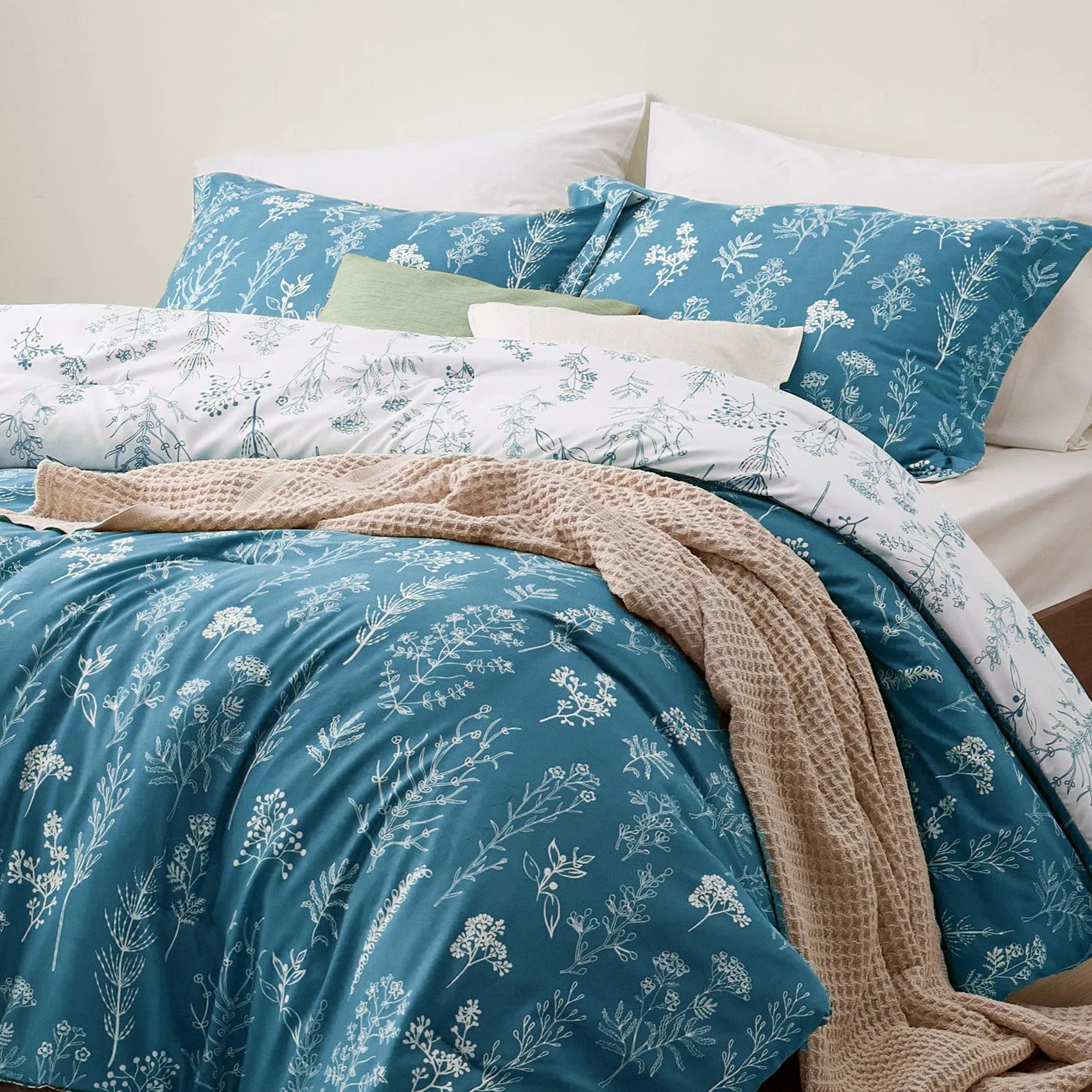 Floral Comforter Set