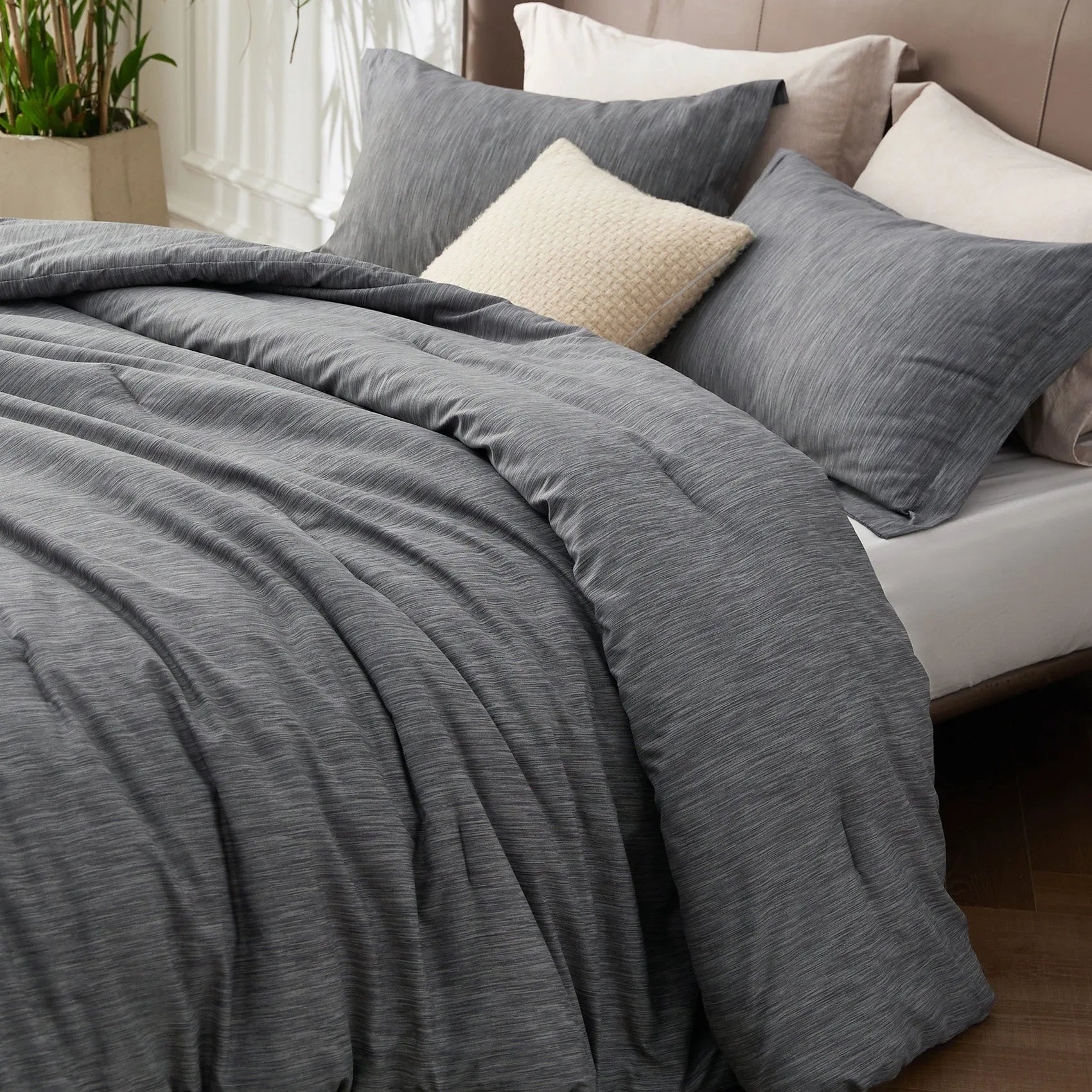 Cationic Dye Comforter Set - 90gsm