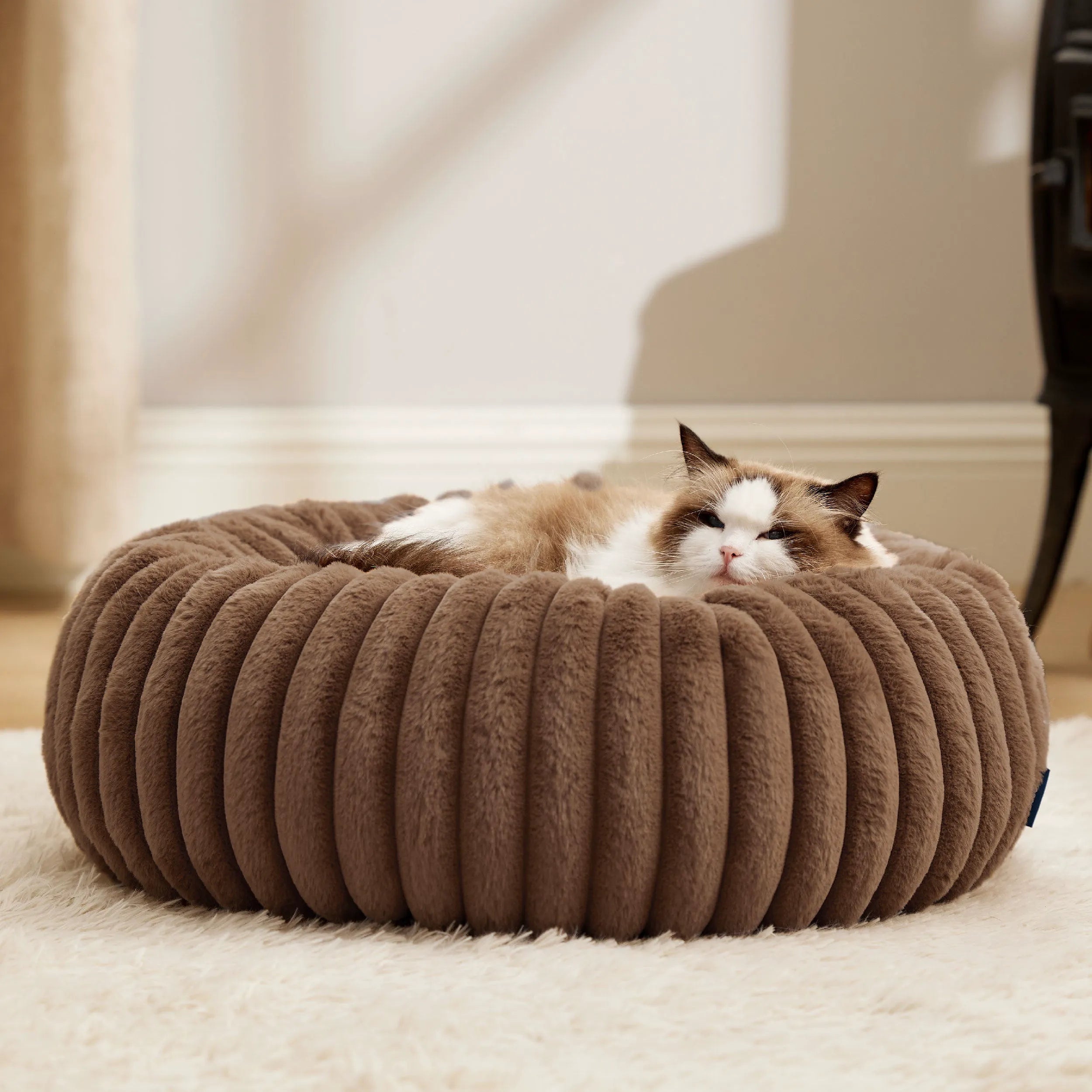 ComfyFleece™ Donut Dog Bed
