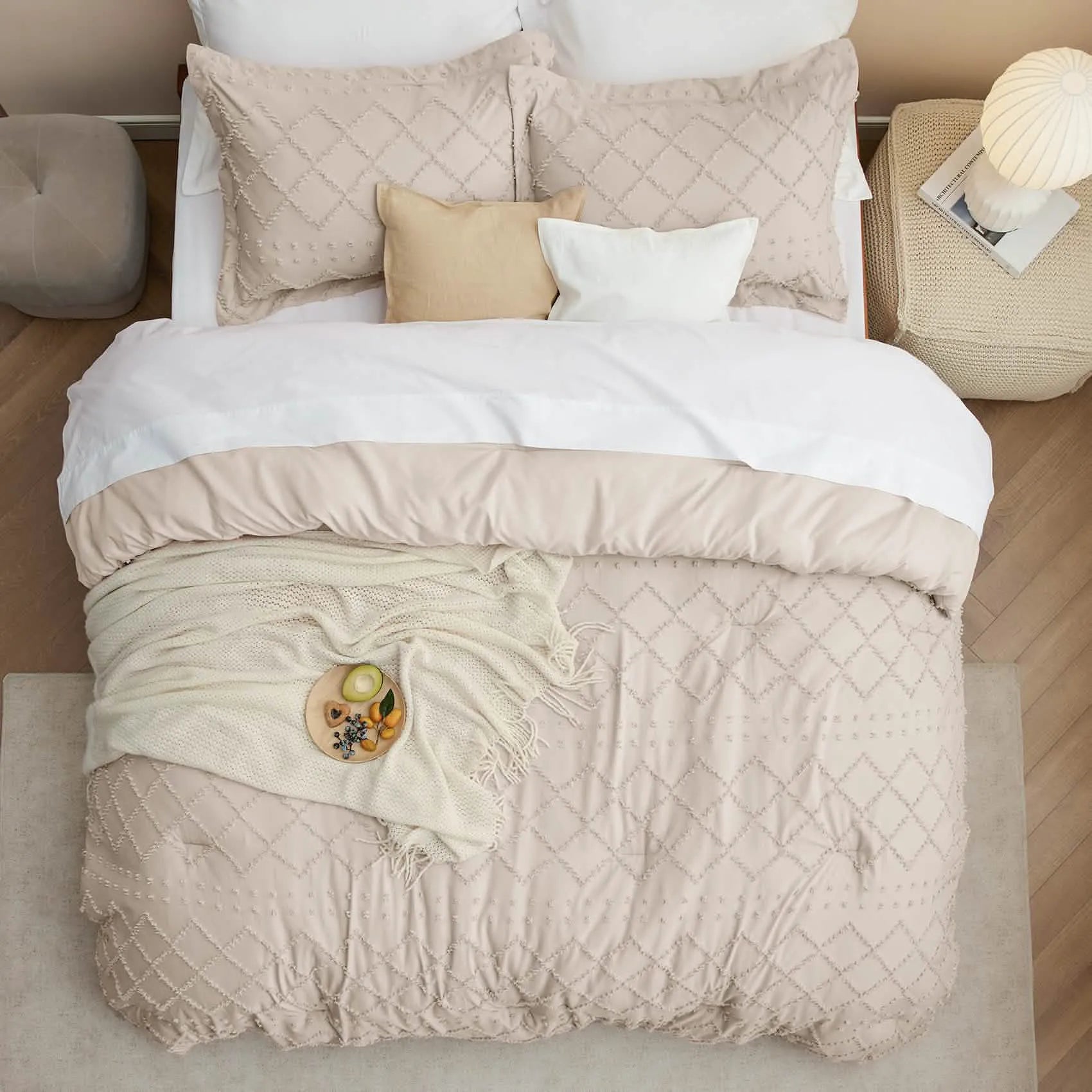 Tufted Embroidery Comforter Set