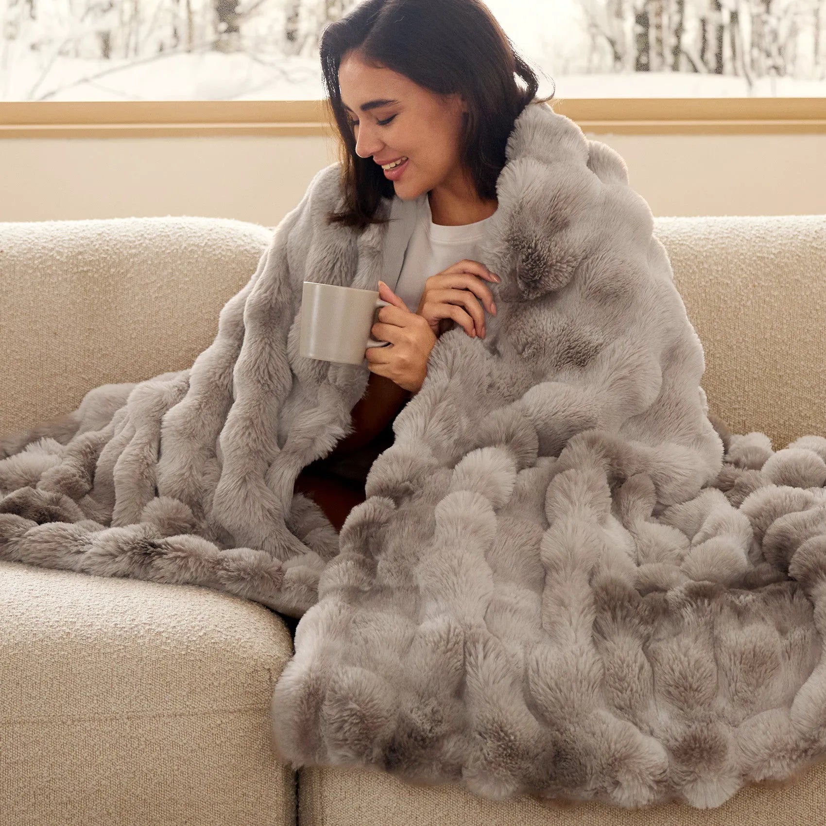 Faux Fur Bubble Blanket