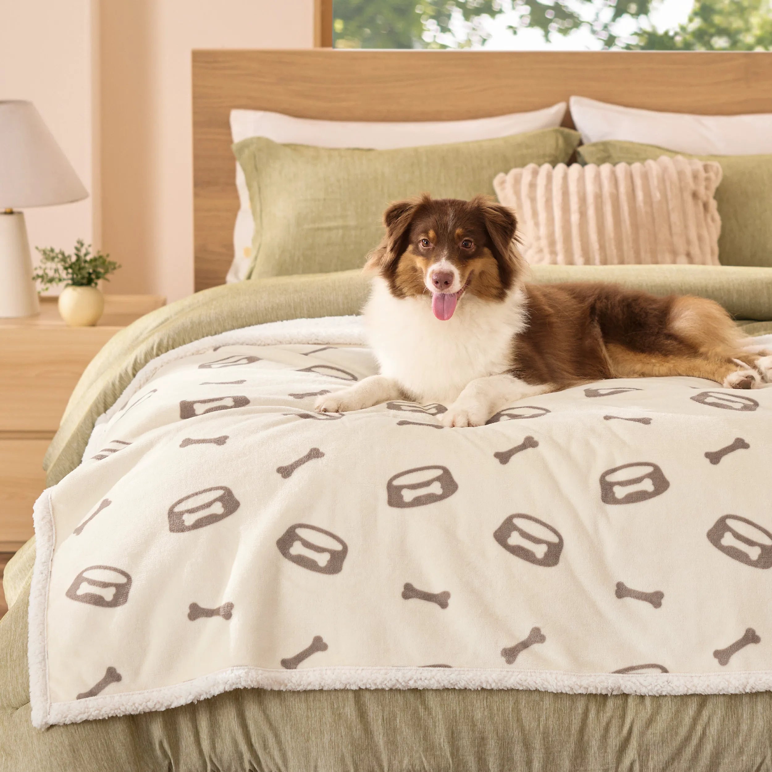 Reversible Waterproof Sherpa Blanket