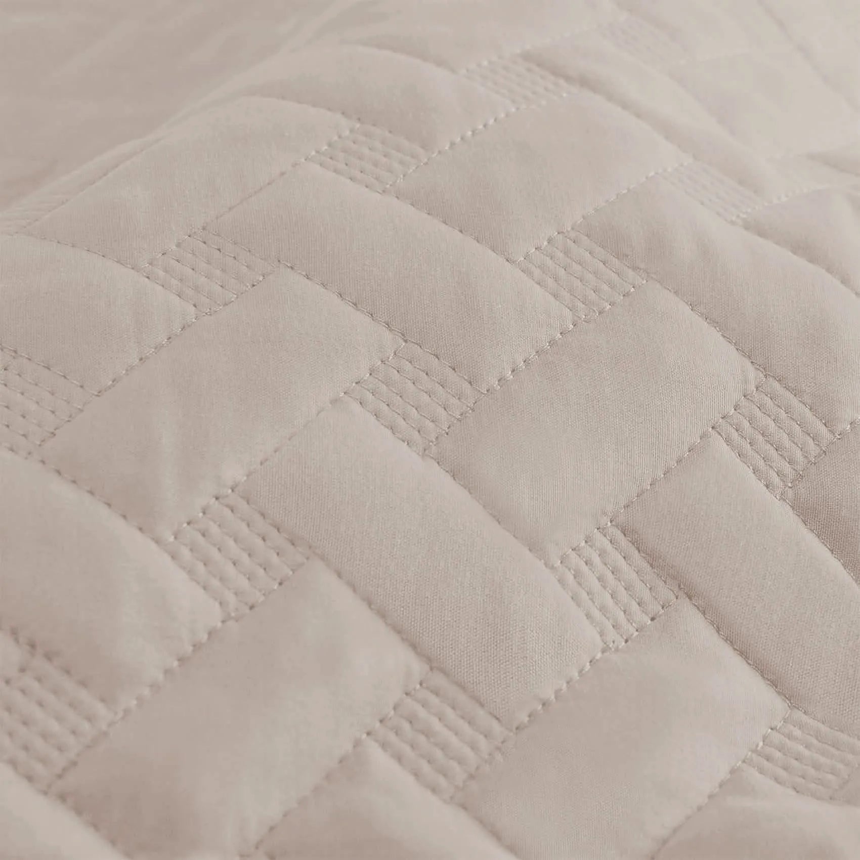 Basketweave Quilt Set