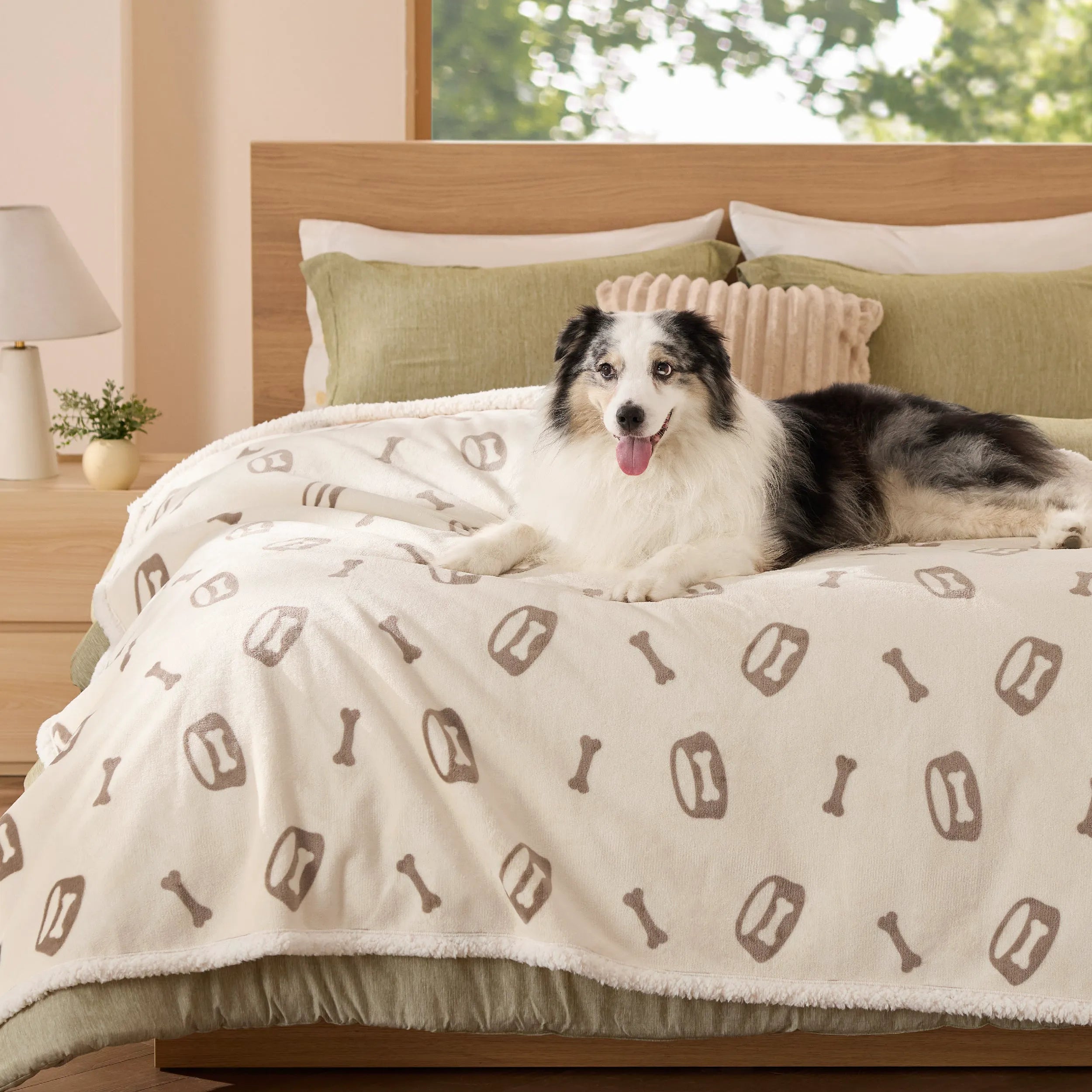 Reversible Waterproof Sherpa Blanket