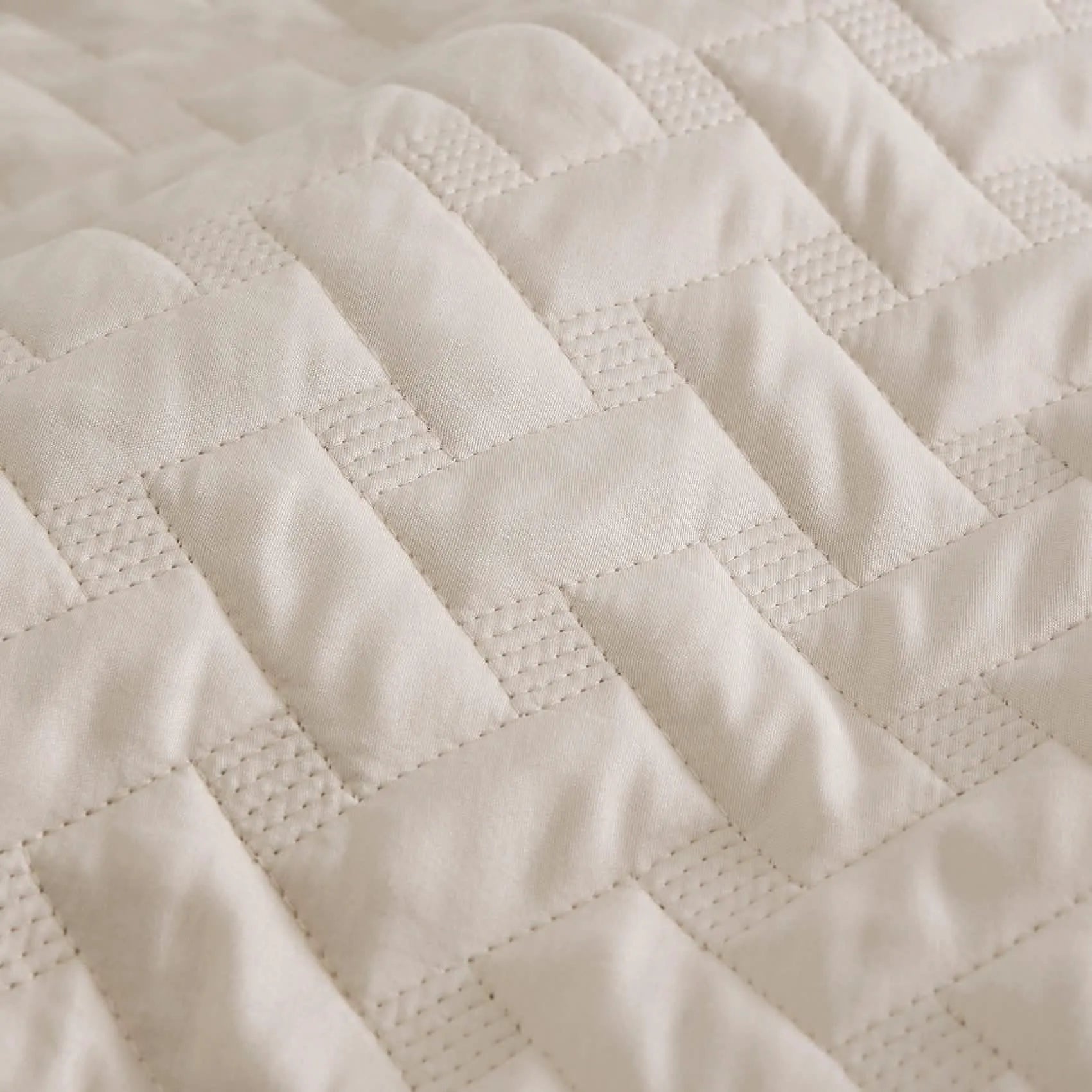 Basketweave Quilt Set