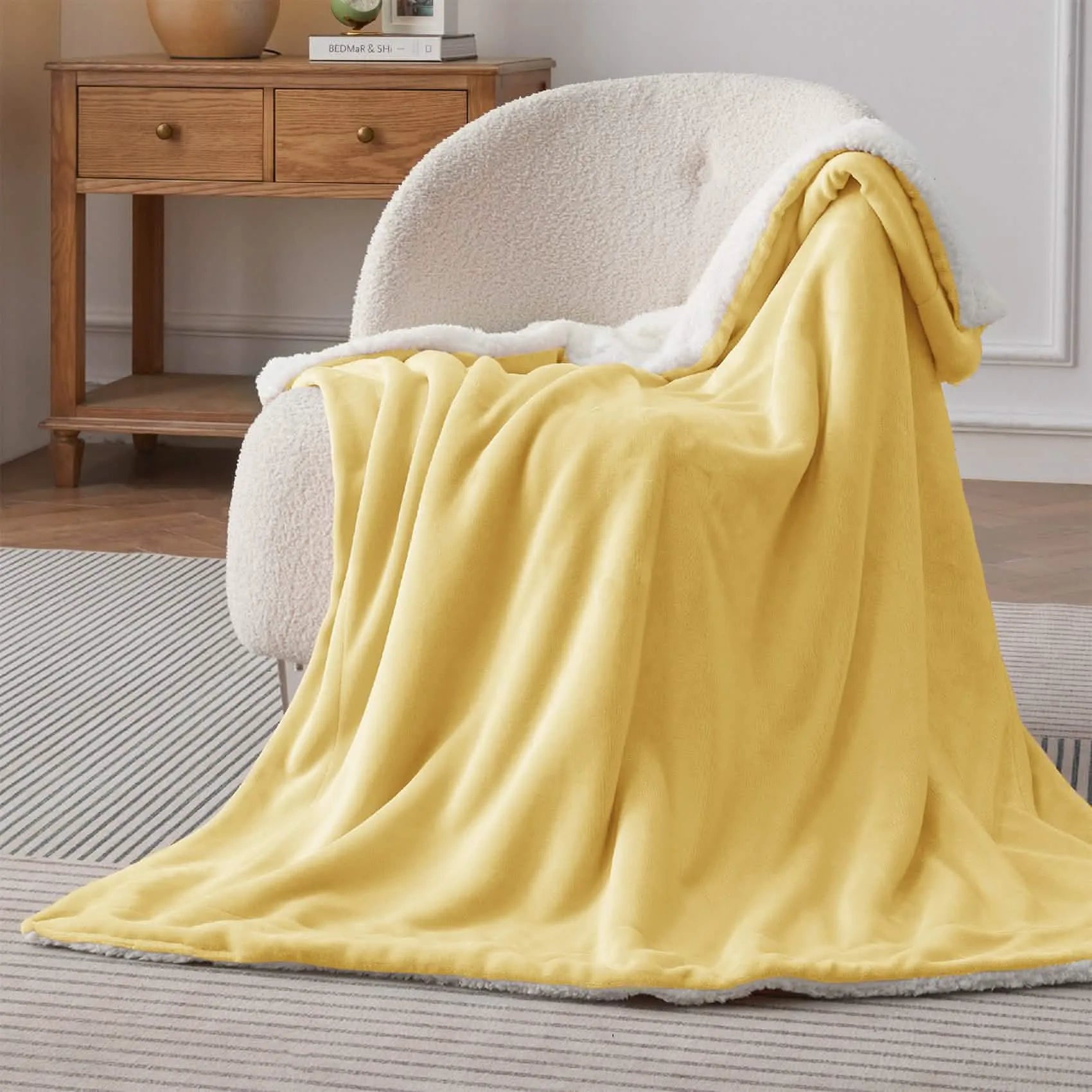 Cozy Sherpa Fleece Throw Blanket