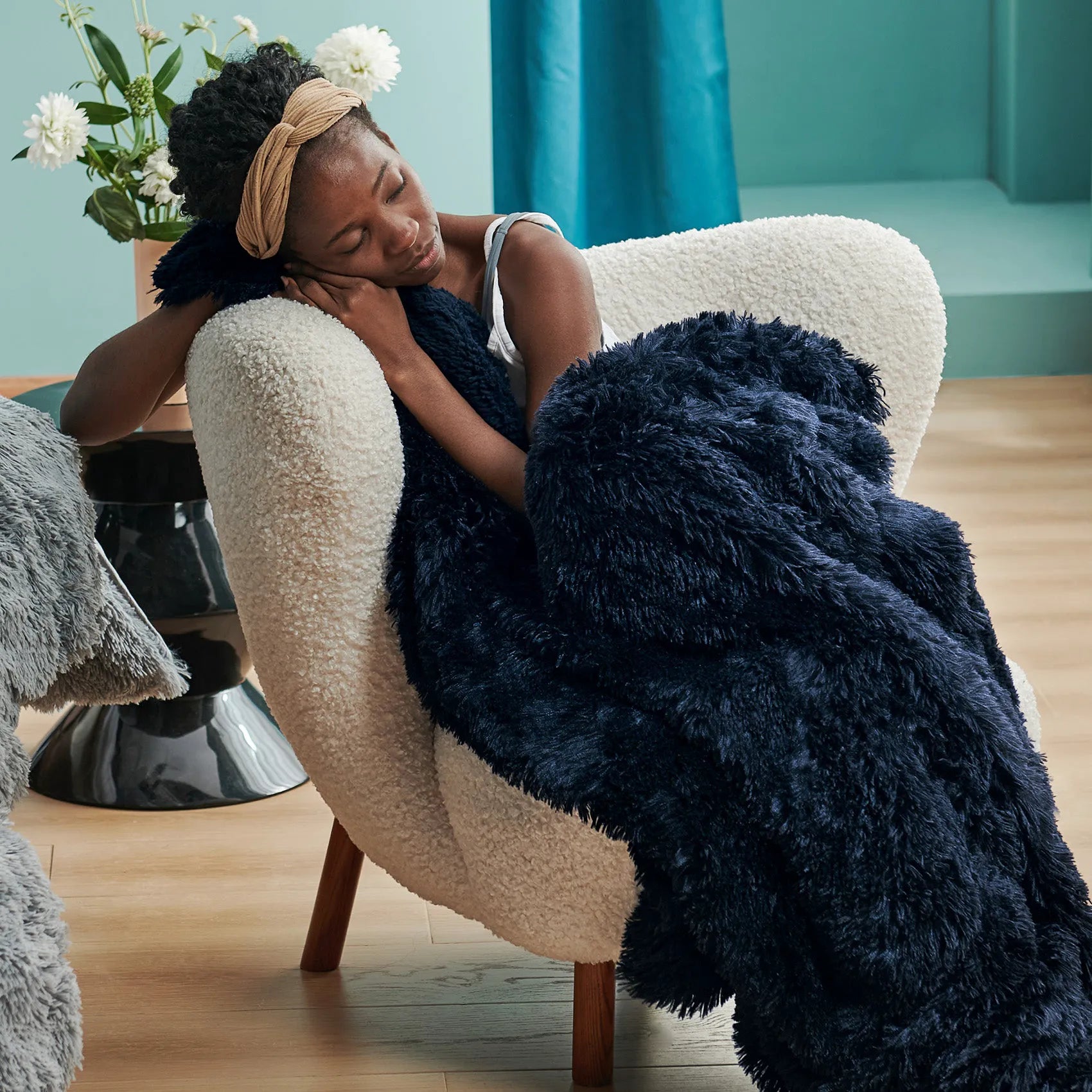 Fuzzy Faux Fur Throw Blanket