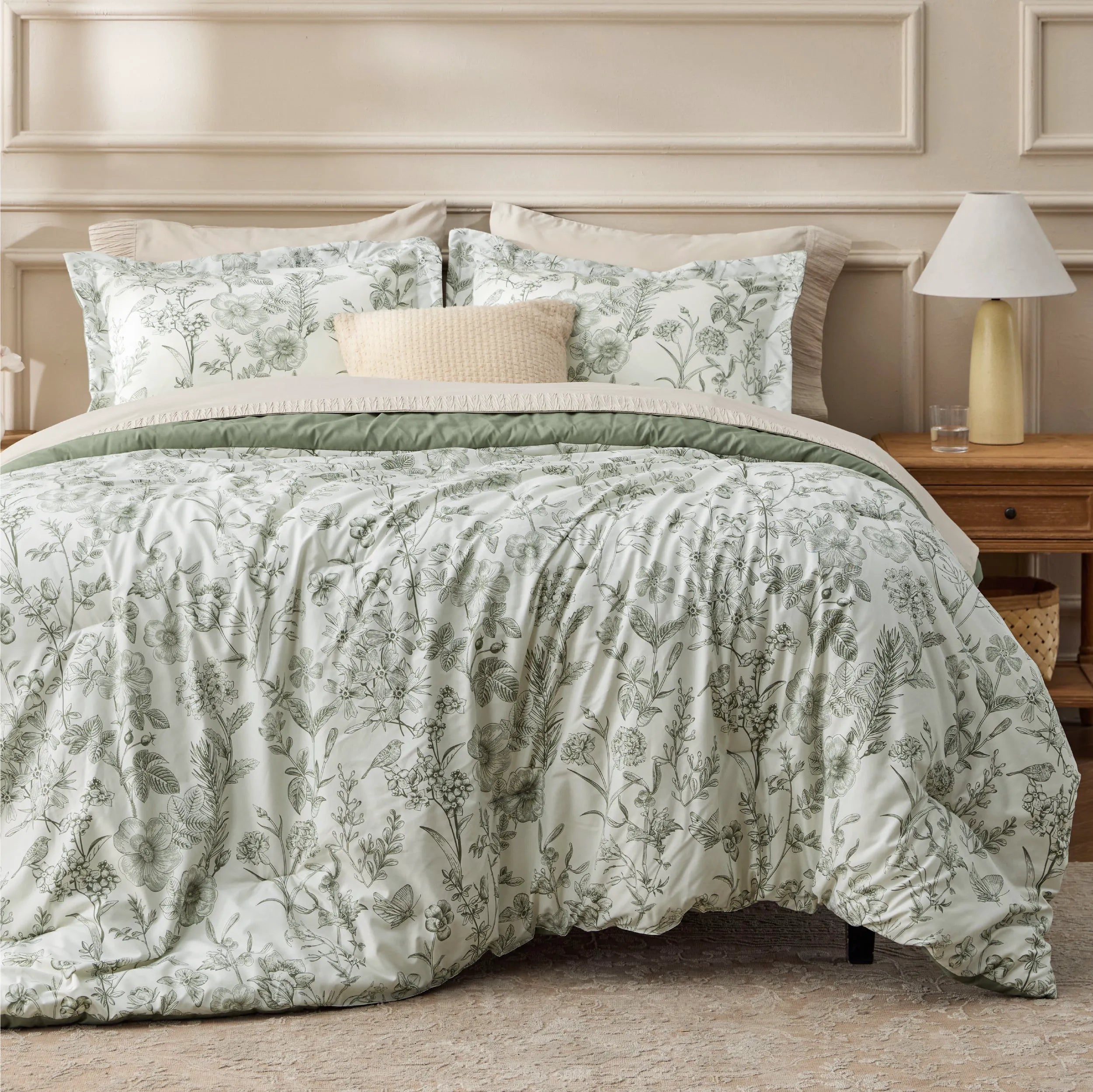 Vintage Botanical Comforter Set