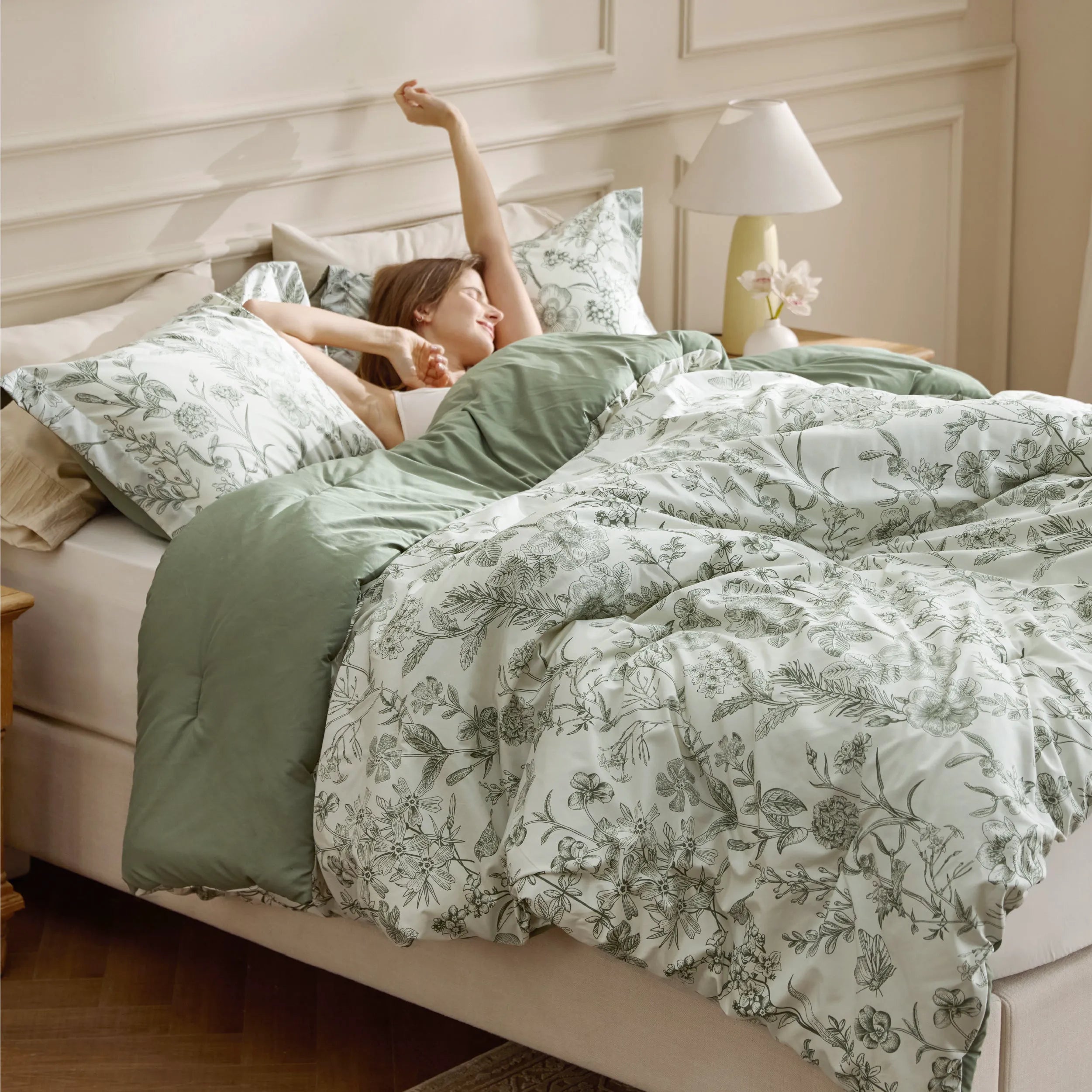 Vintage Botanical Comforter Set