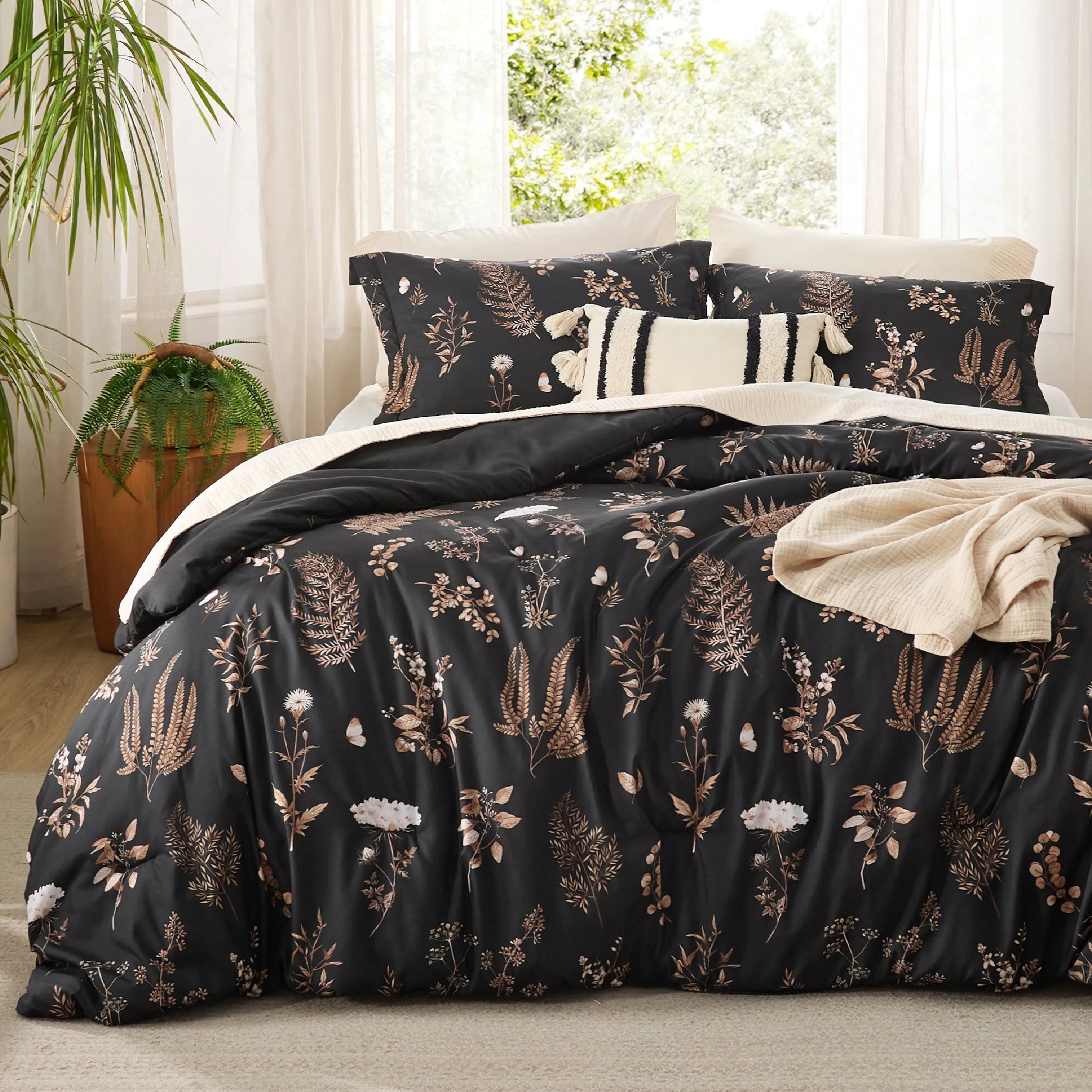 Vintage Botanical Comforter Set