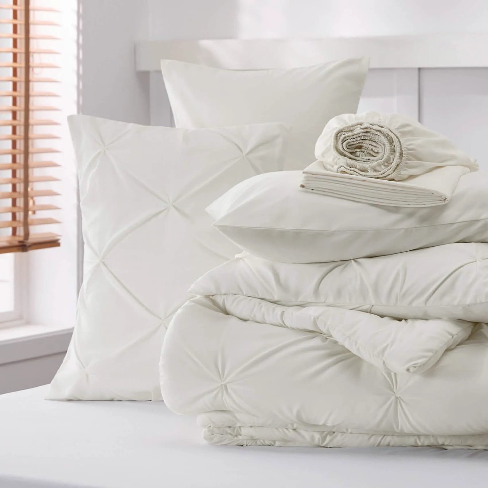 Pintuck Bedding Set