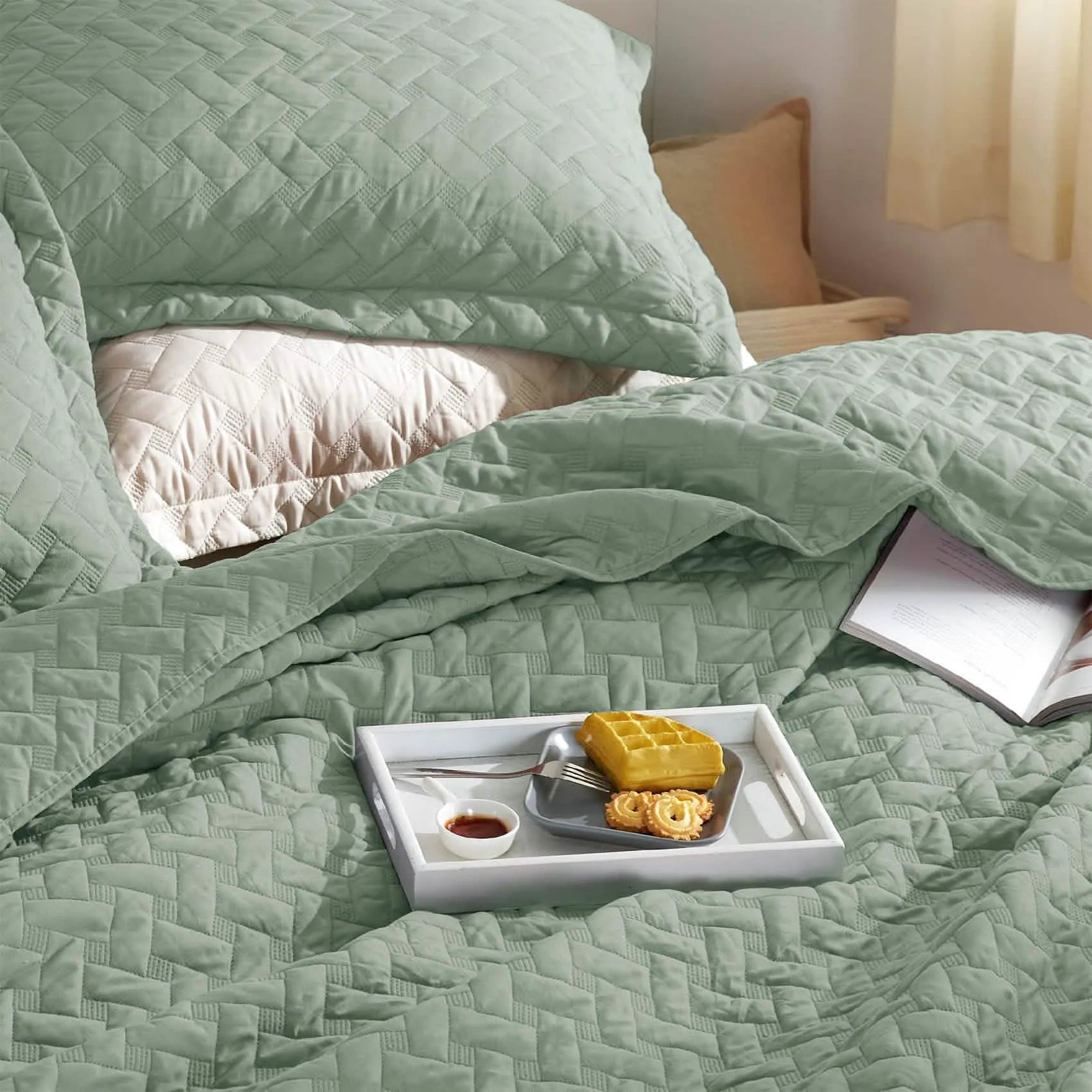 Basketweave Quilt Set