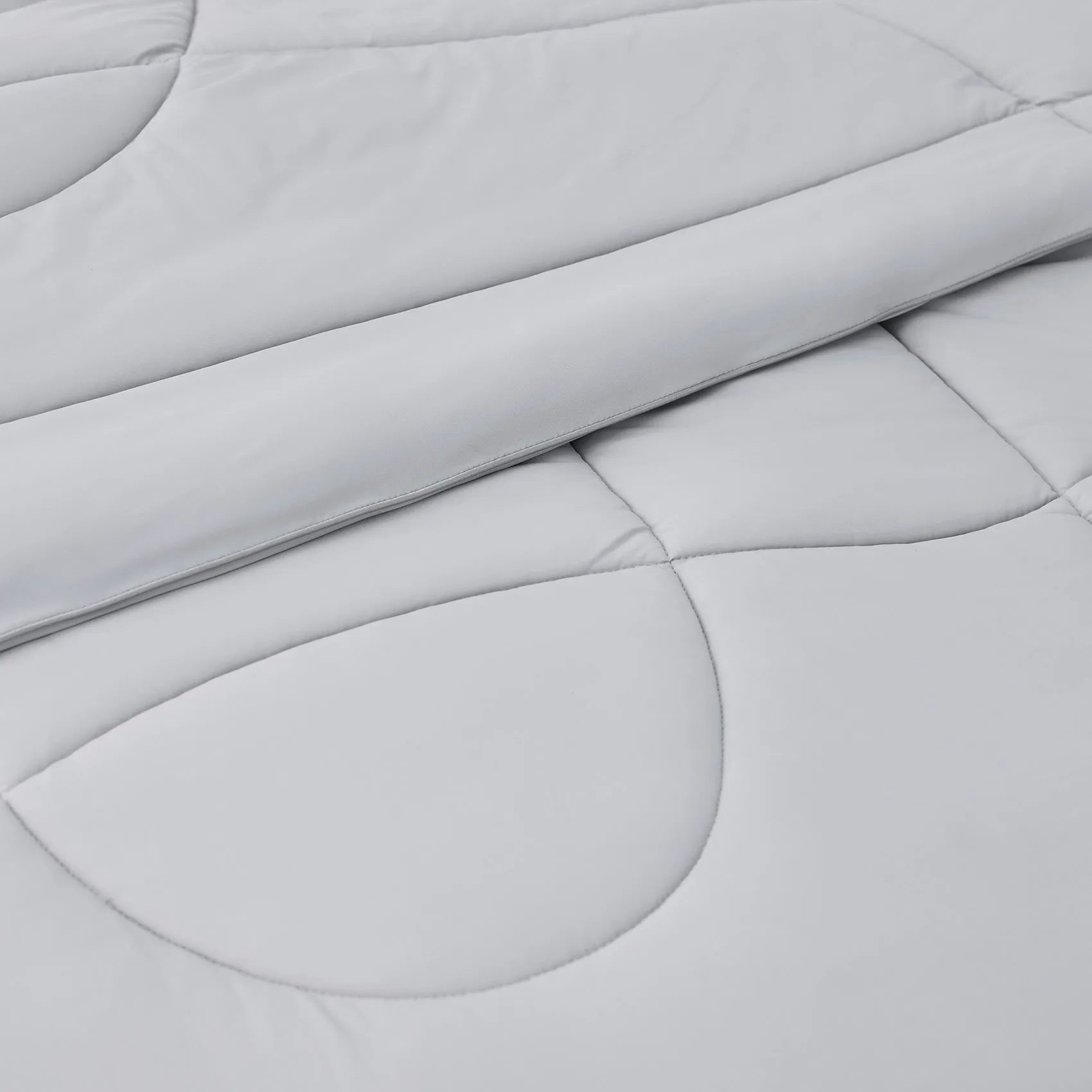 Reversible Cooling Comforter