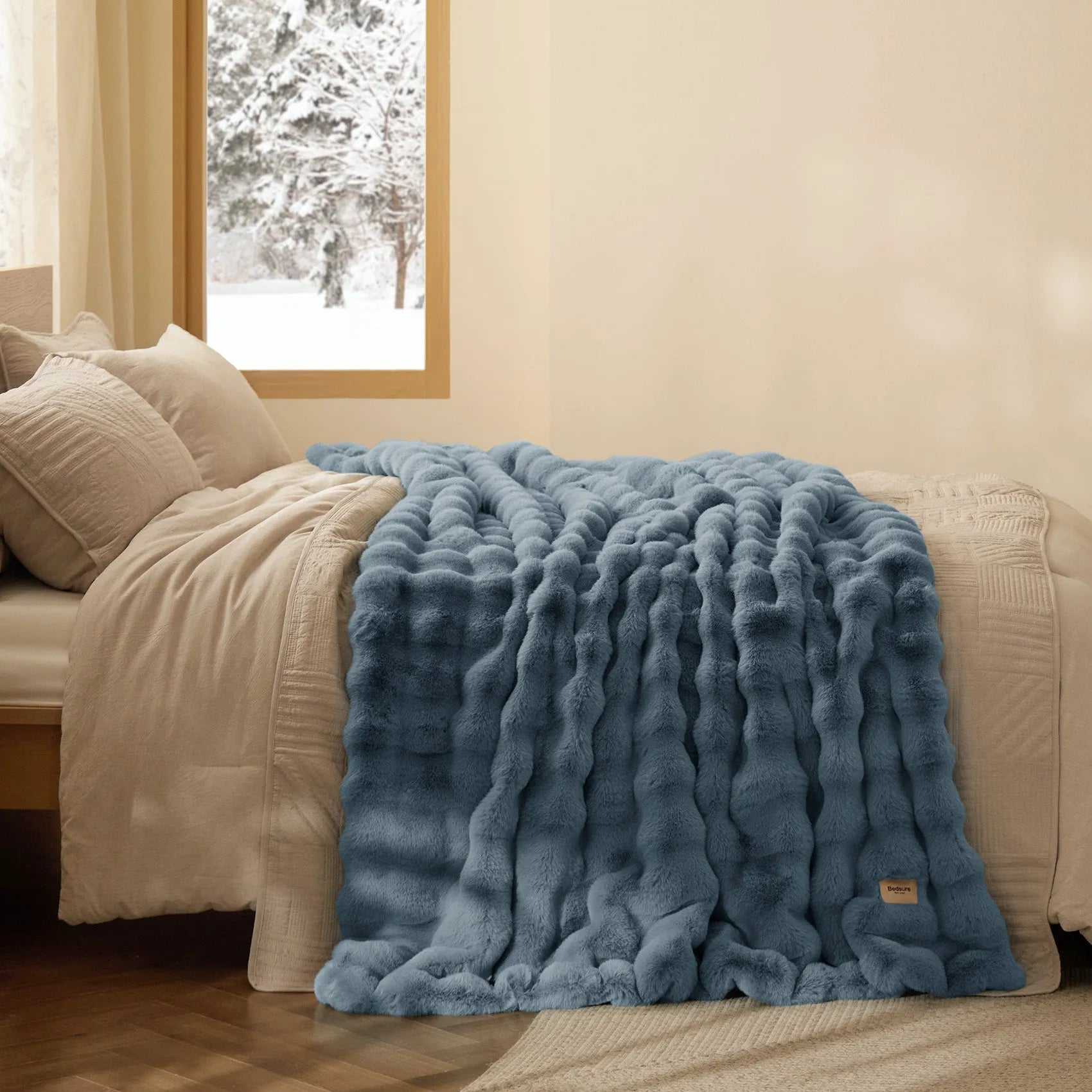 Faux Fur Bubble Blanket