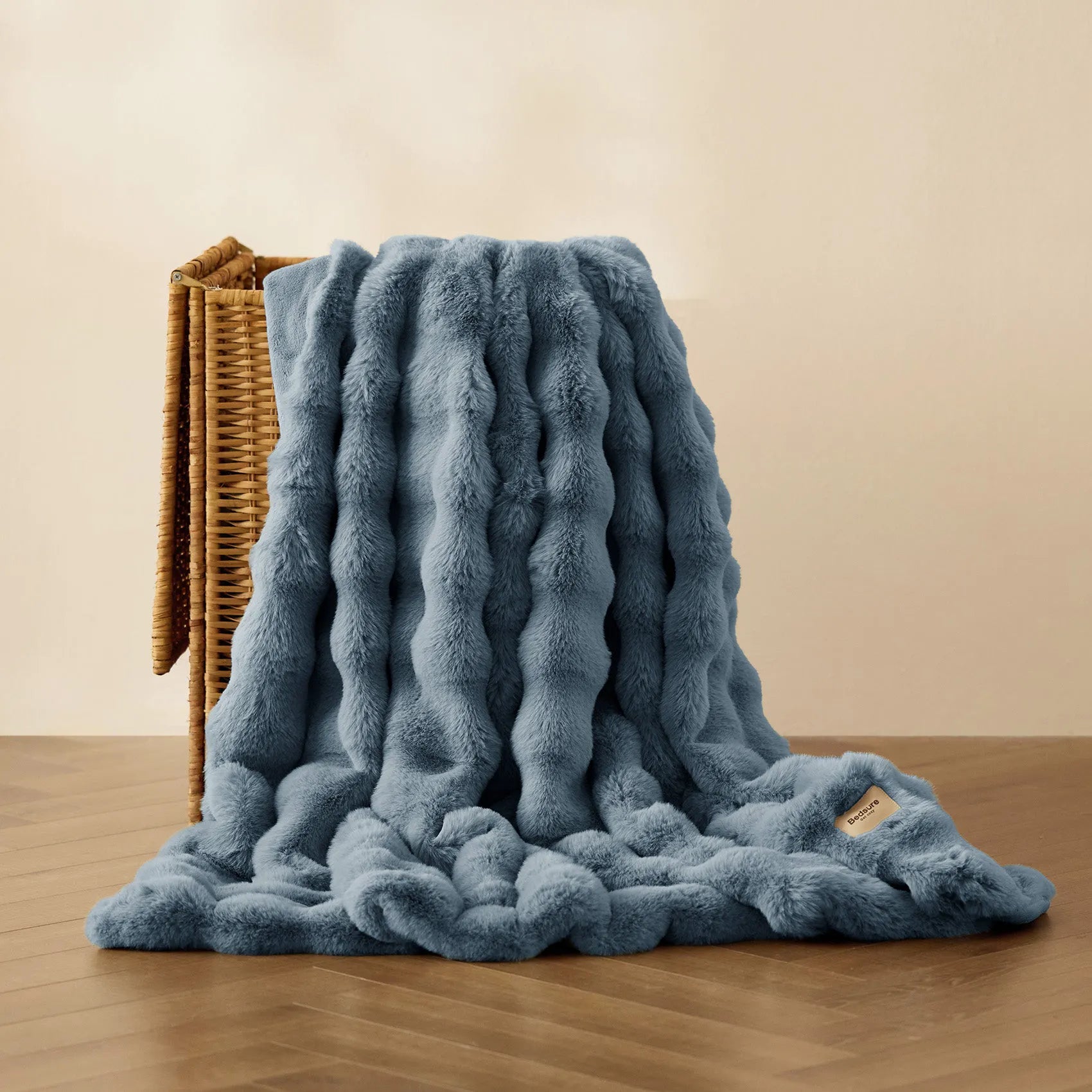 Faux Fur Bubble Blanket