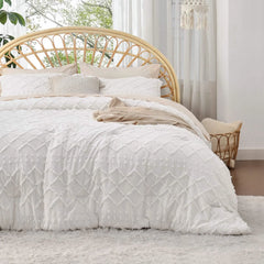 Tufted Embroidery Comforter Set