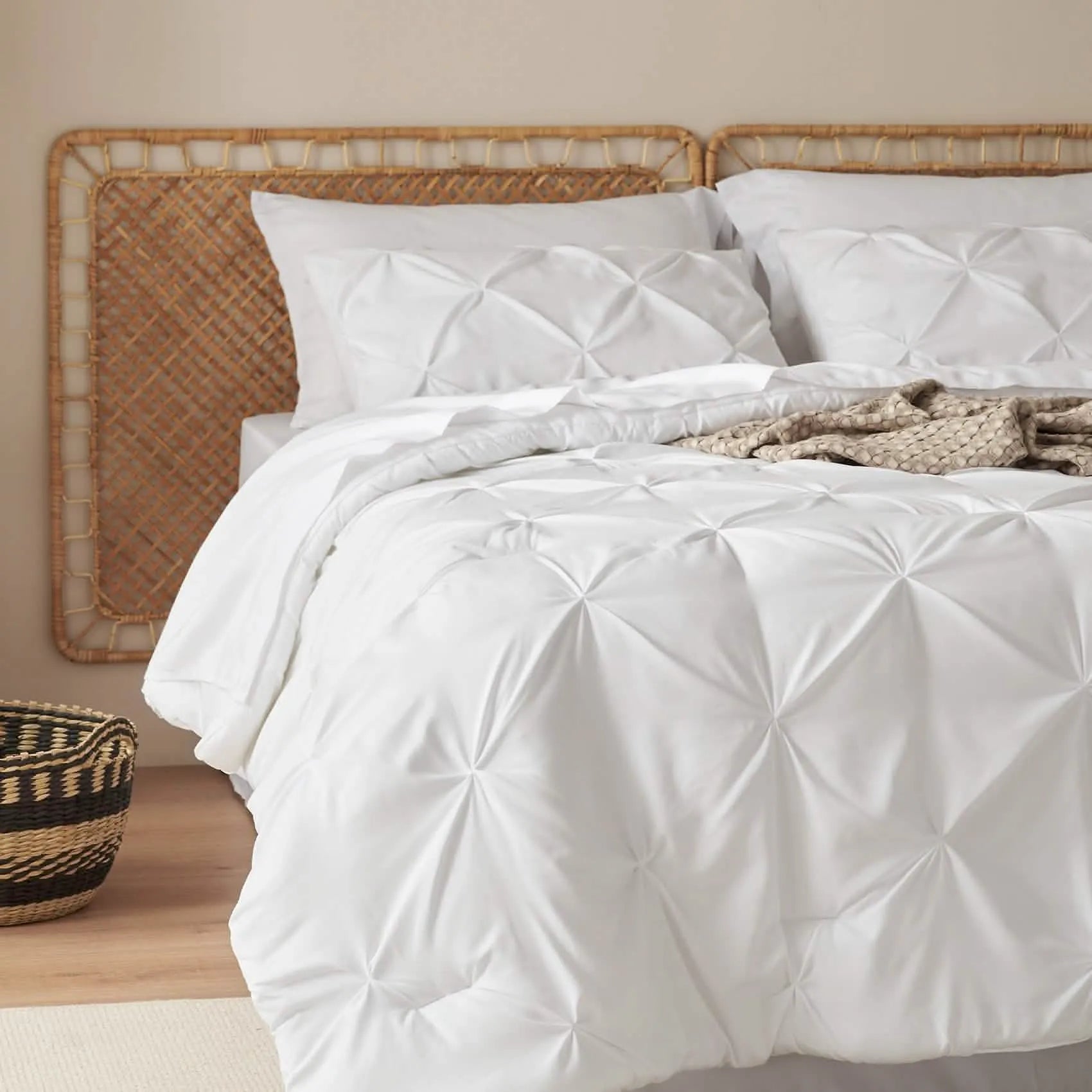 Pintuck Bedding Set
