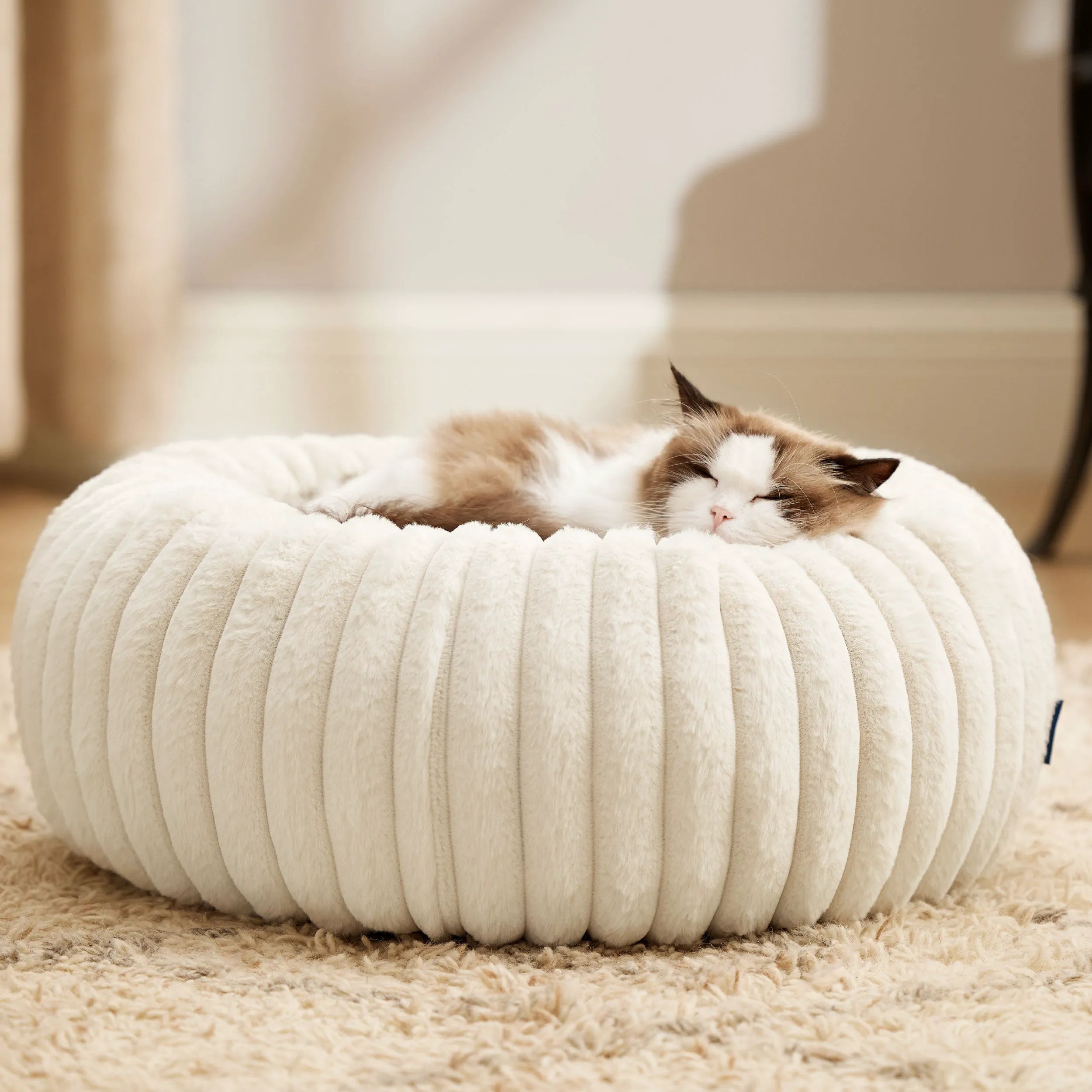 ComfyFleece™ Donut Dog Bed