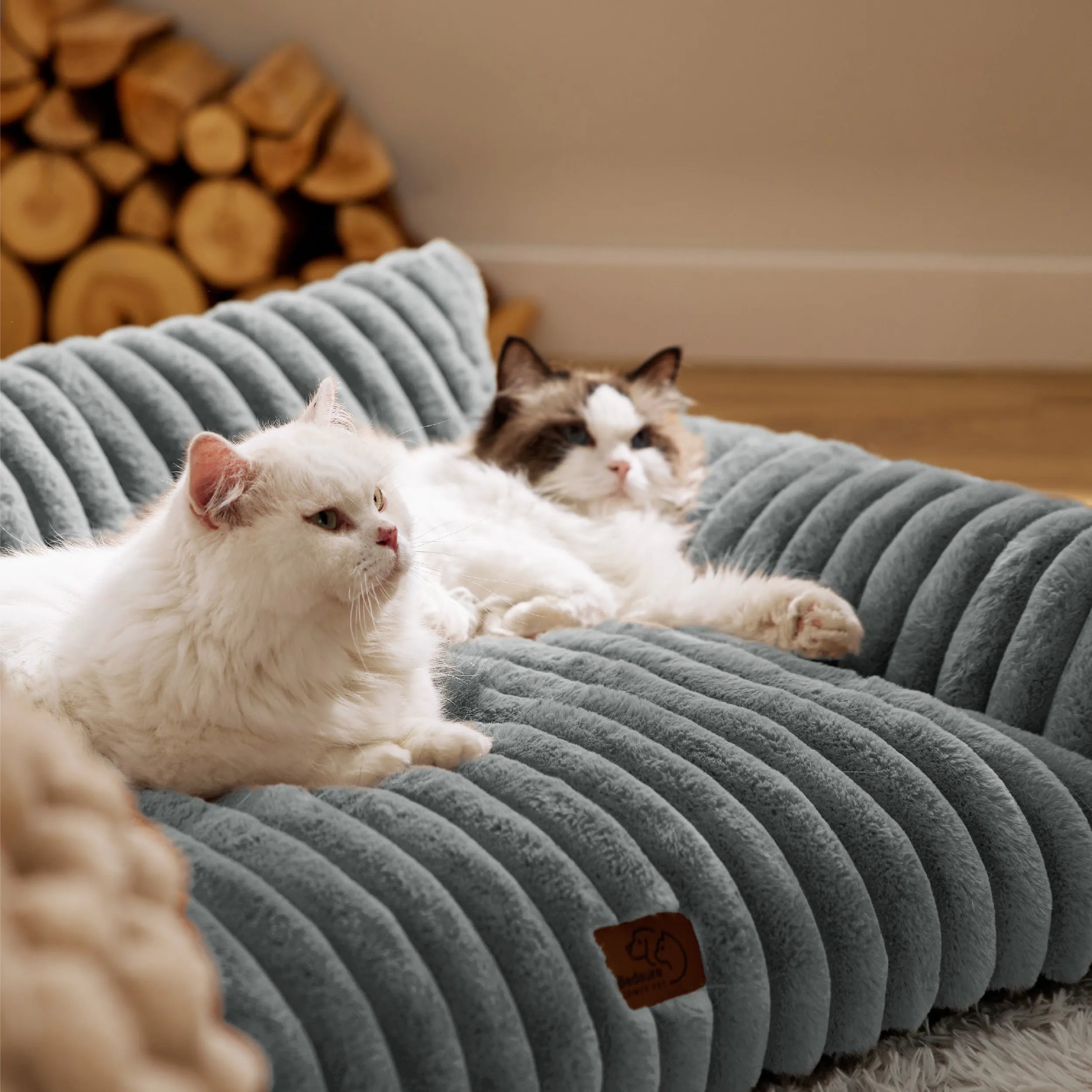 ComfyFleece™ Pet Couch