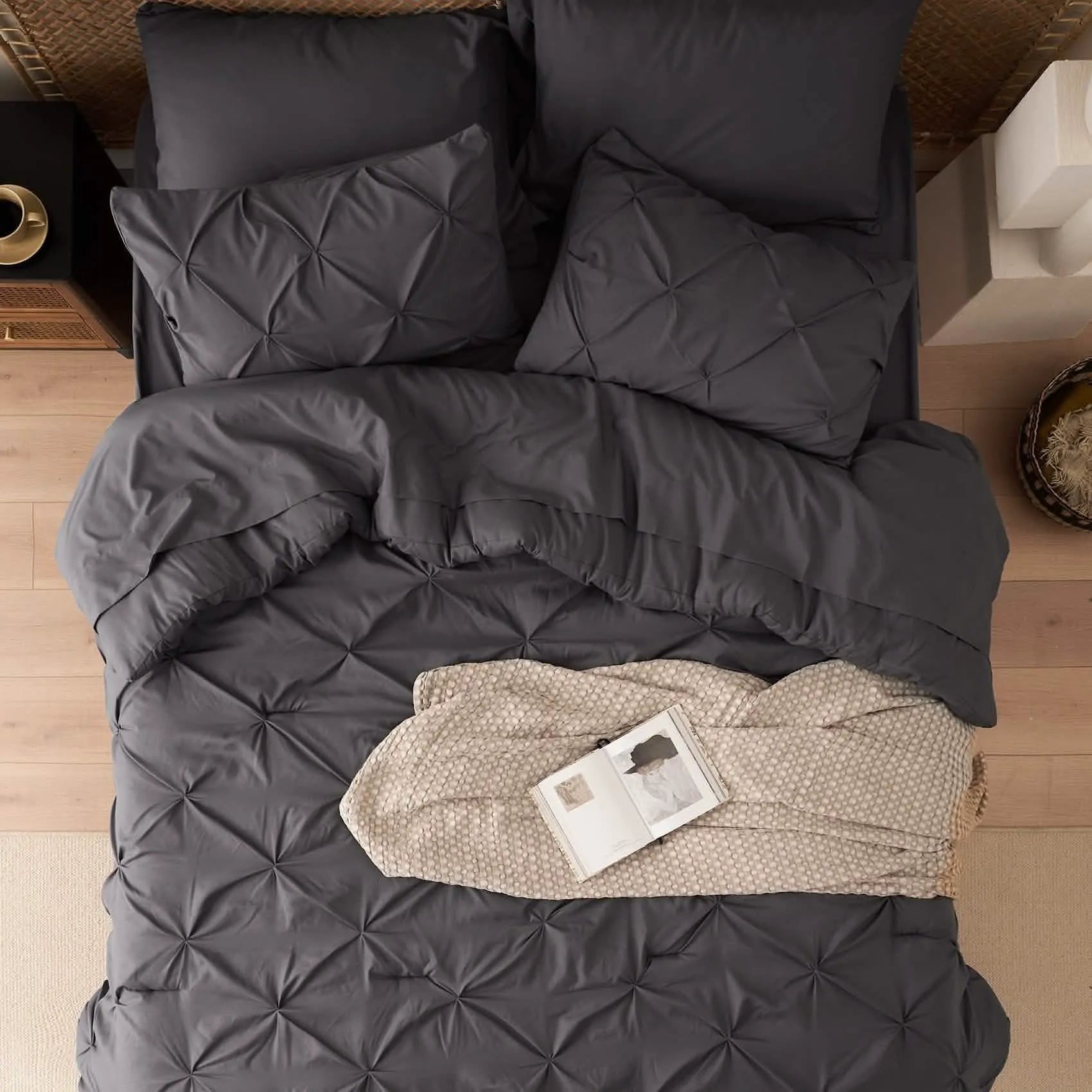 Pintuck Bedding Set