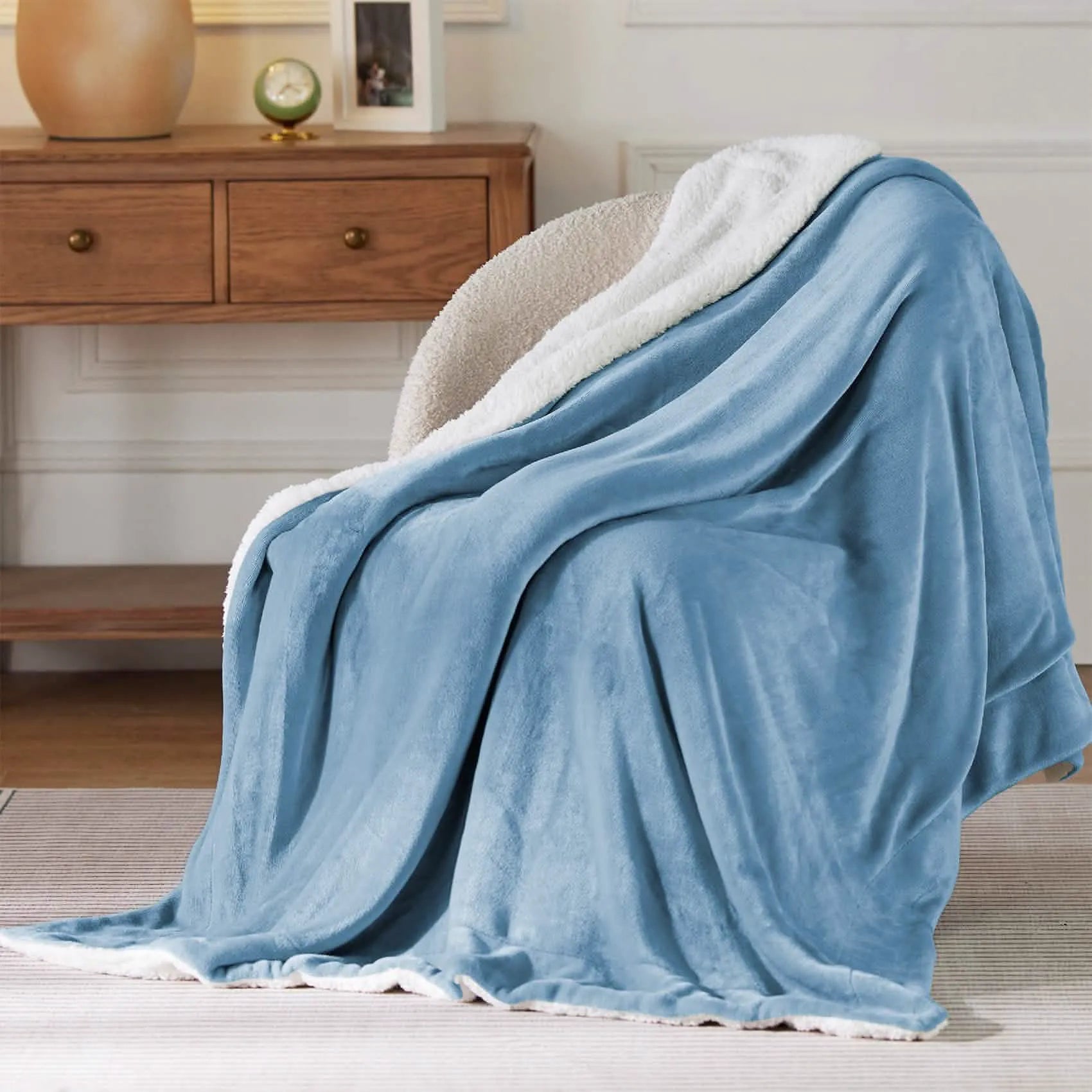 Cozy Sherpa Fleece Throw Blanket