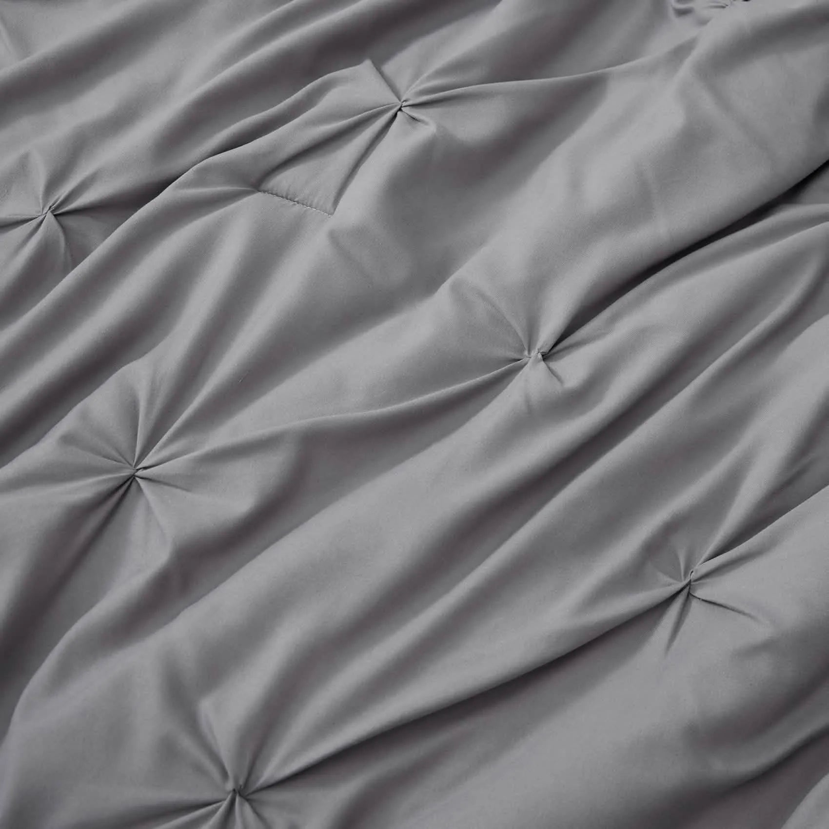 Pintuck Bedding Set