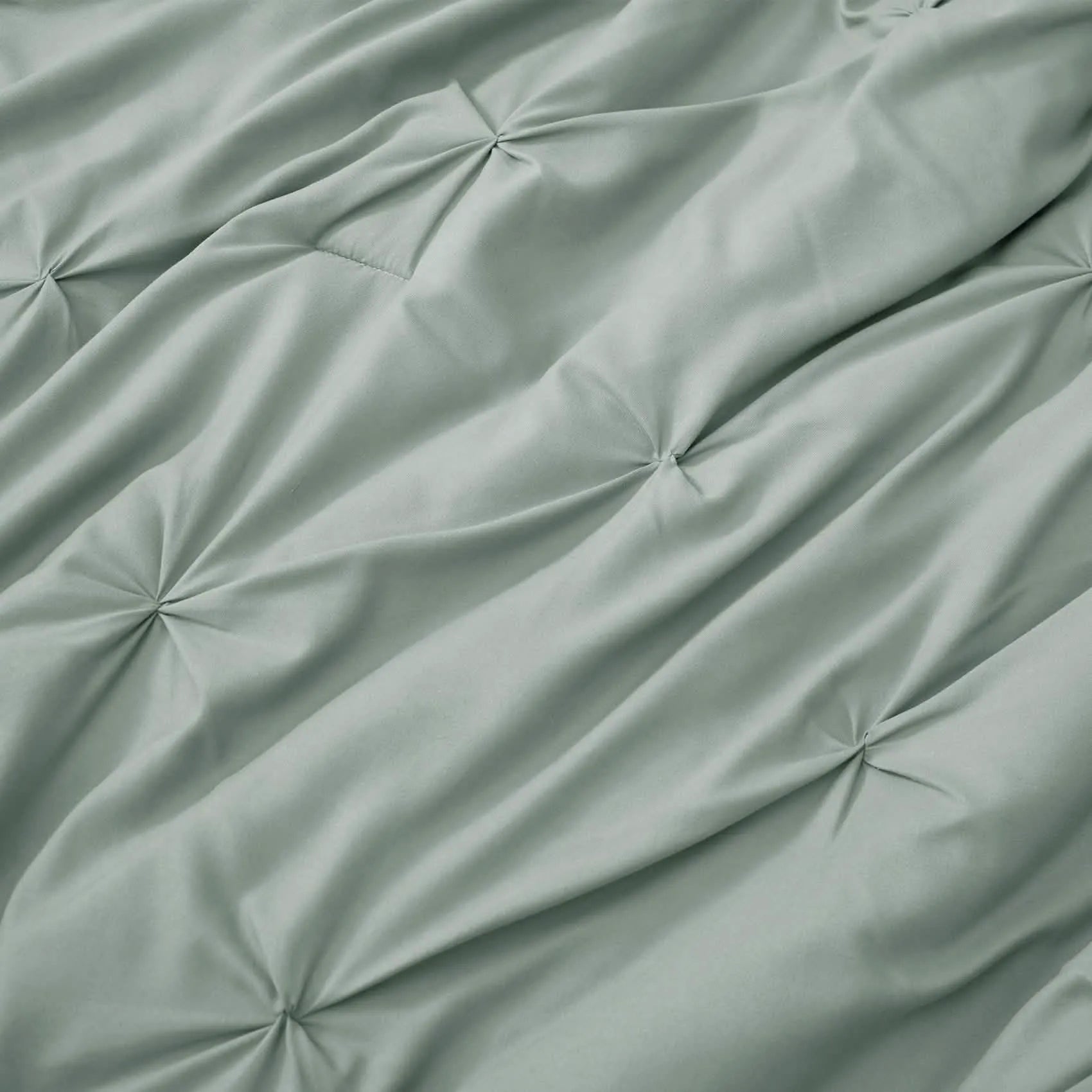 Pintuck Bedding Set
