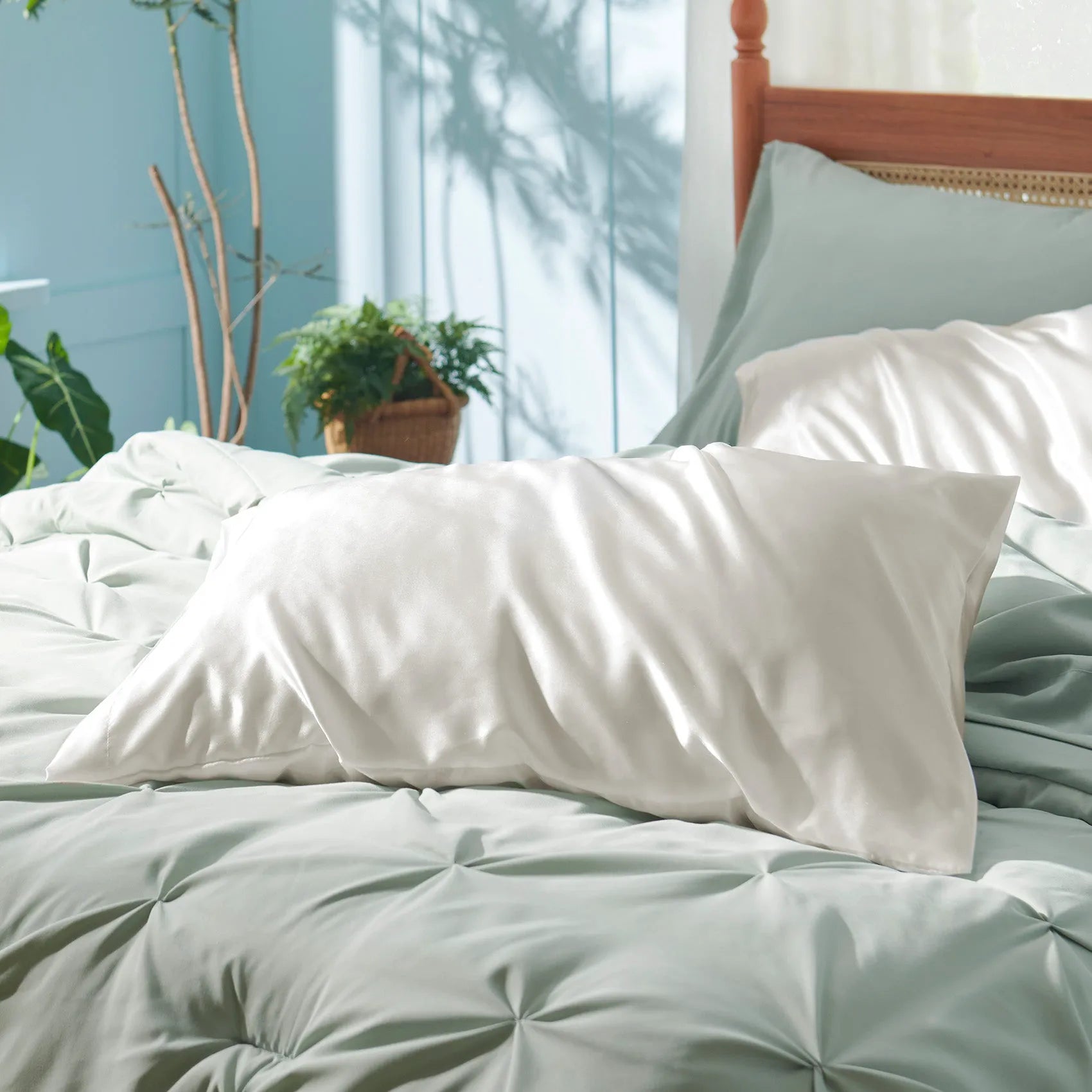 Luxurious Solid Satin Pillowcase