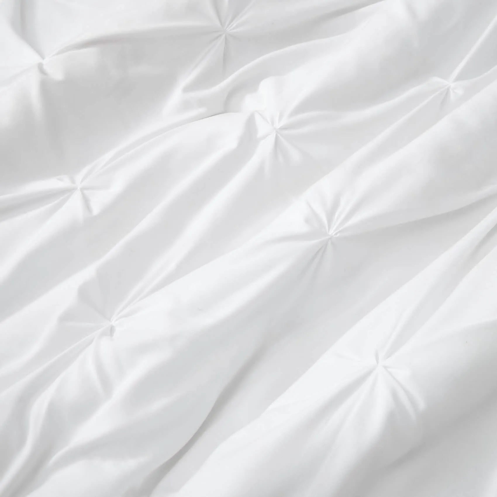 Pintuck Bedding Set