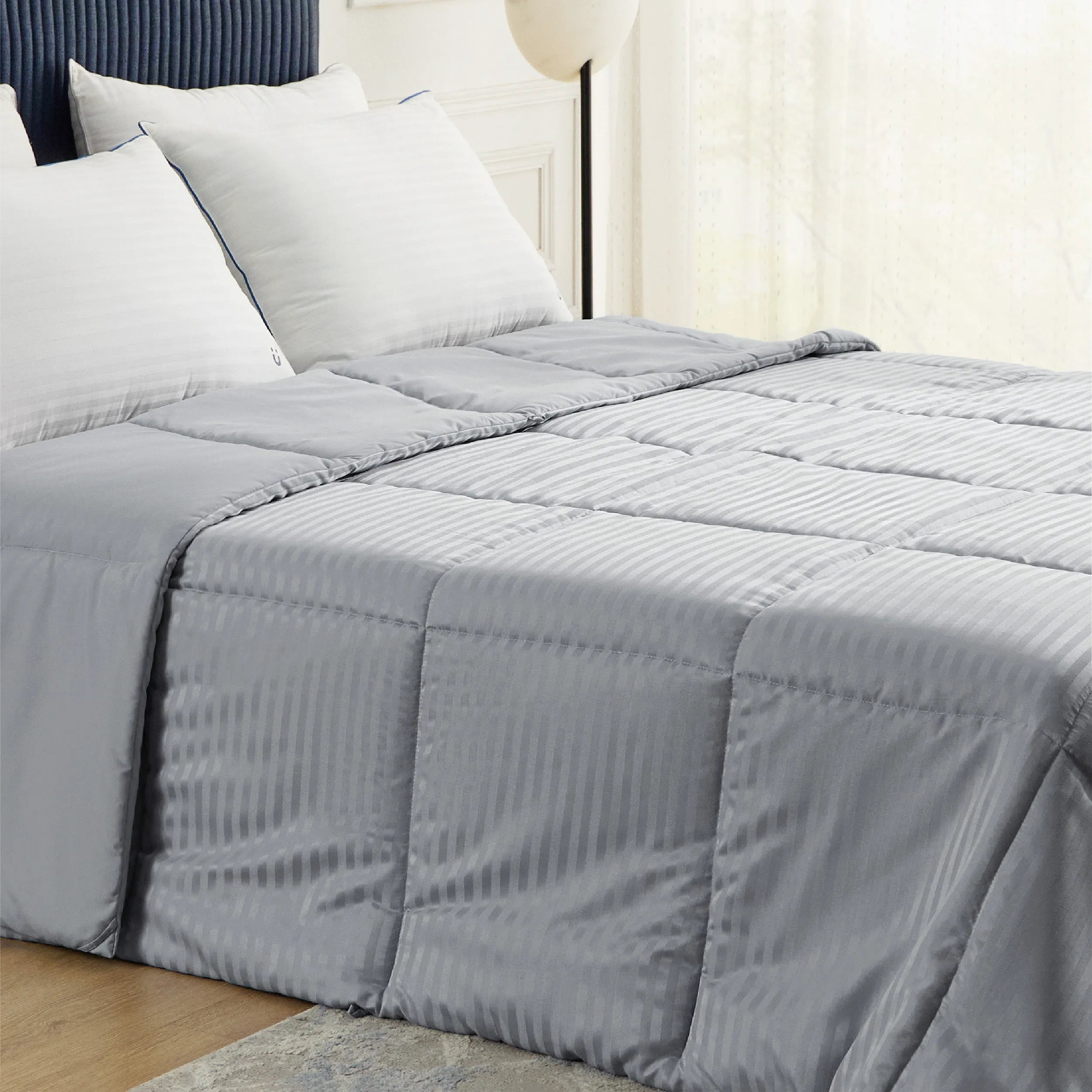 Lightweight Striped Quilt